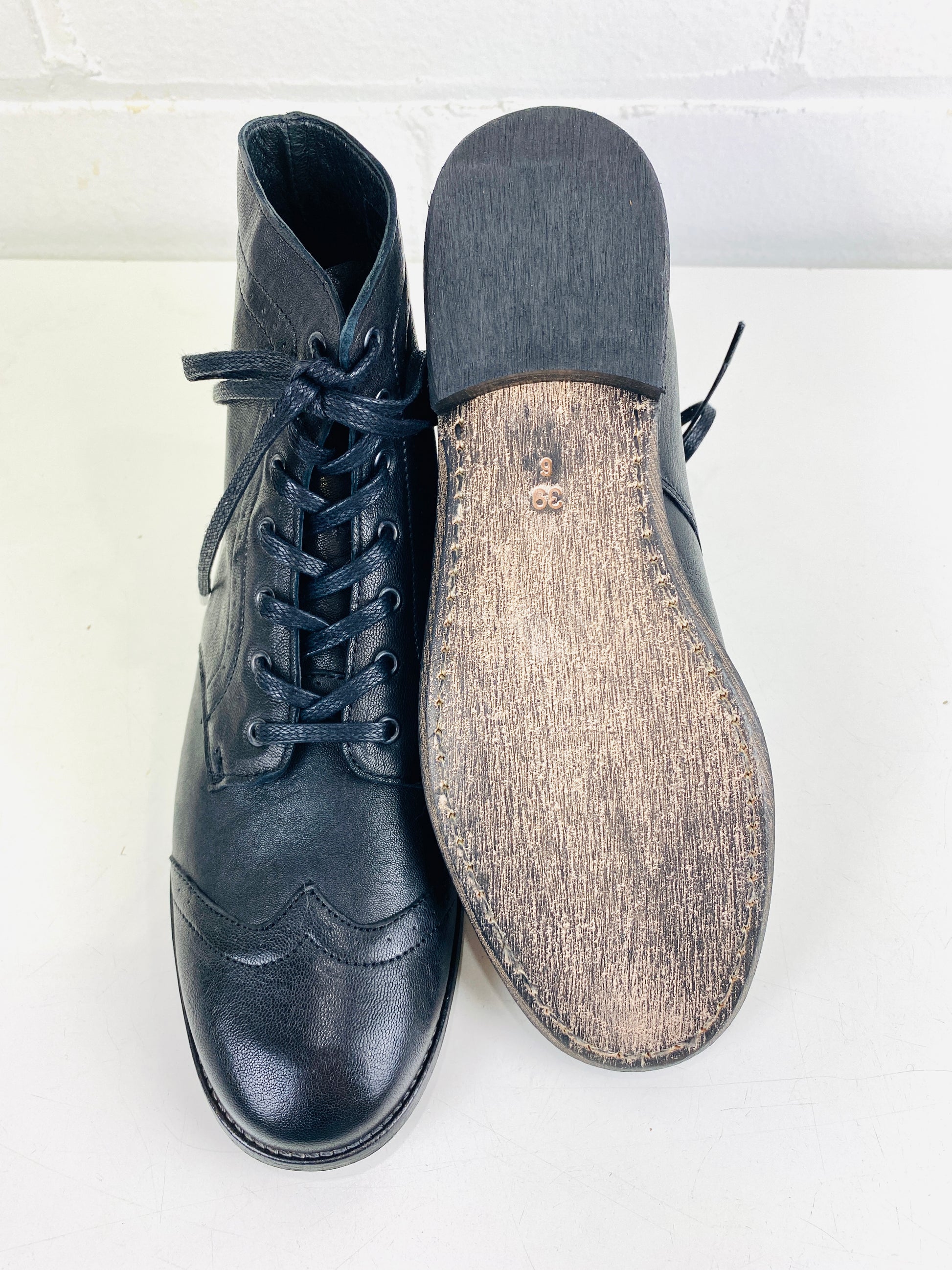 Vintage 80s/90s Deadstock Black Damask Spandex Waist Shaper Shapewear, –  Ian Drummond Vintage