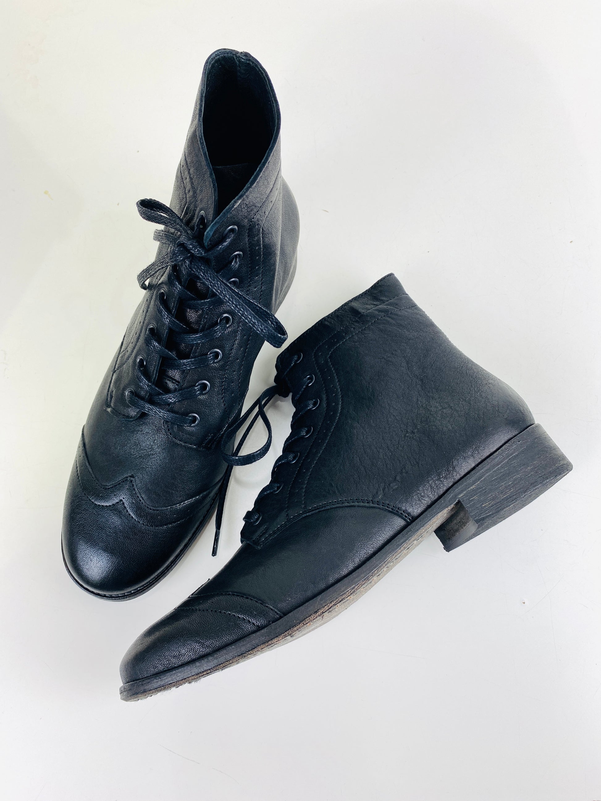 Boys' Period Repro Black Leather Wingtip Brogue Boots, Made in Portuga – Ian Drummond Vintage