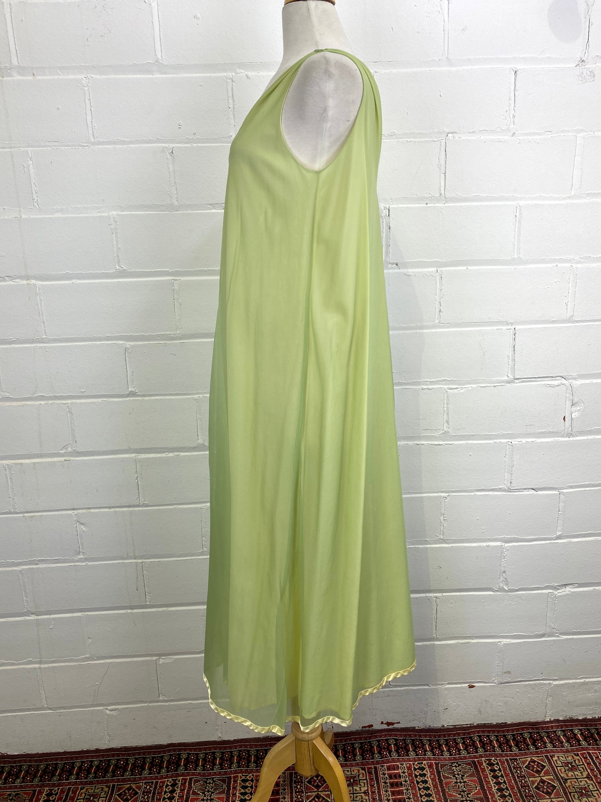 Vintage 1960s Green Chiffon Nightgown & Full Sweep Peignoir Negligee Set