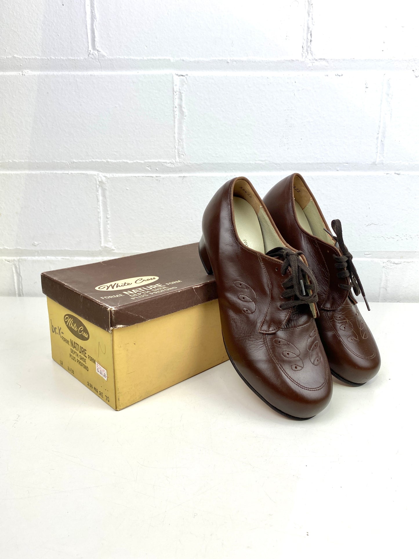 Vintage Deadstock Shoes, Women's 1980s Brown Leather Oxford's, Cuban Heels, NOS