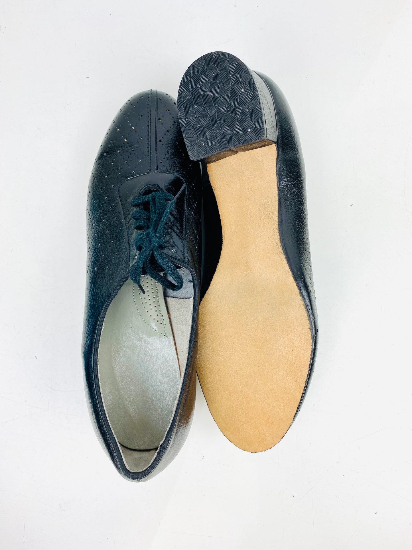 Vintage Deadstock Shoes, Women's 1980s Black Leather Oxford's, Cuban Heels, NOS