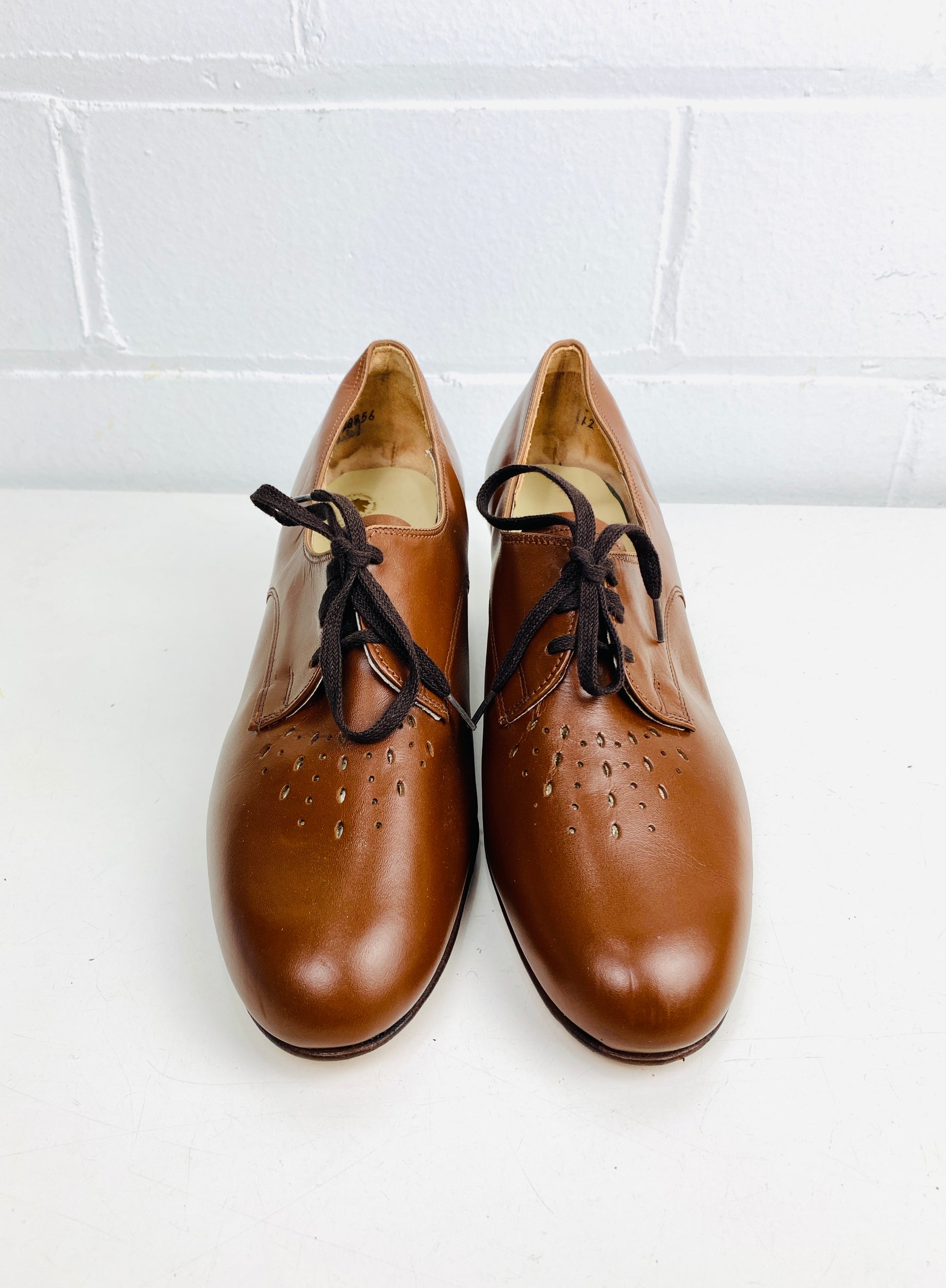 Vintage Deadstock Shoes, Women's 1980s Brown Leather Cuban Heel Oxfords, NOS, 7995