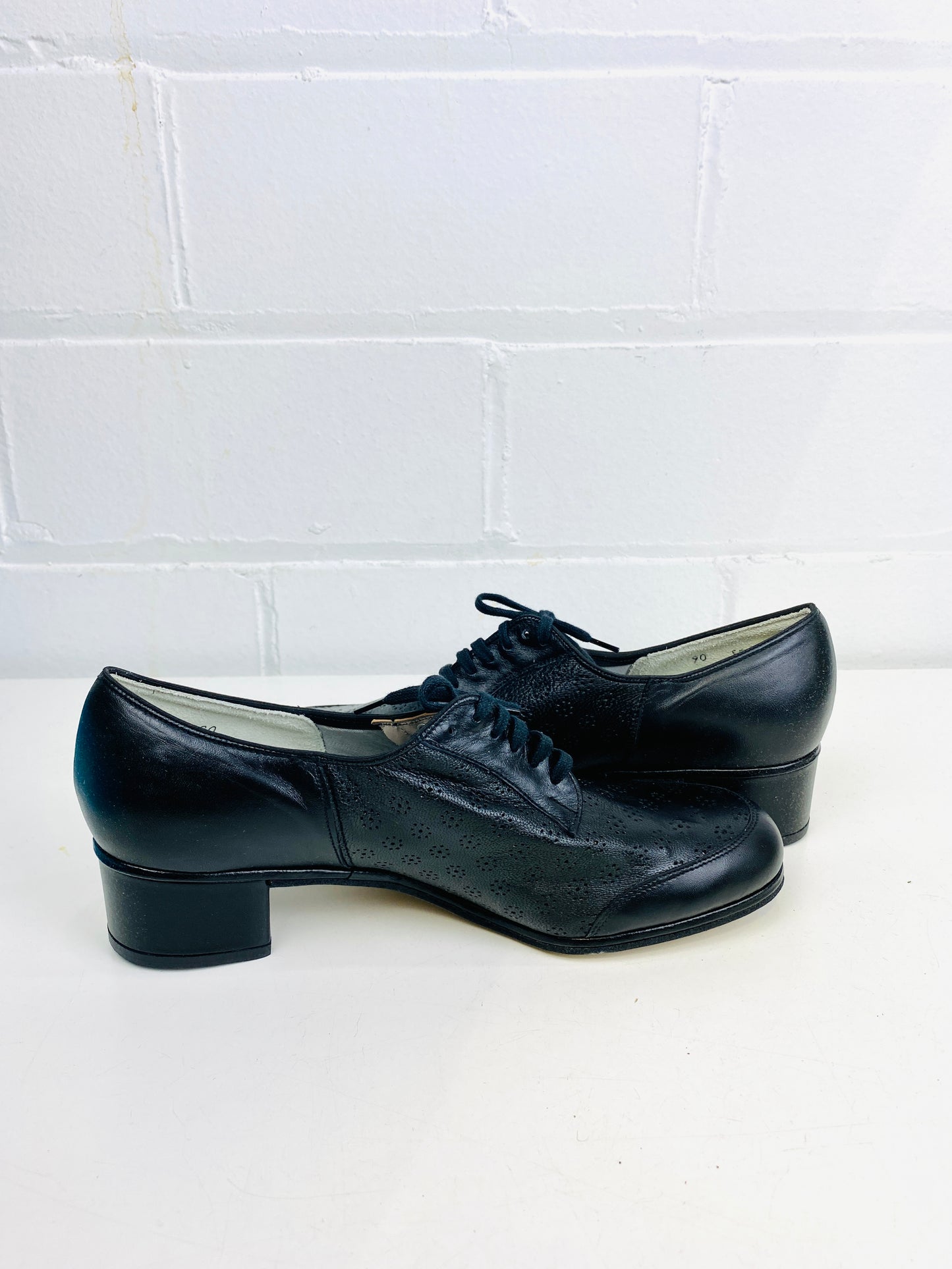 Vintage Deadstock Shoes, Women's 1980s Black Leather Cuban Heel Oxfords, NOS, 1616