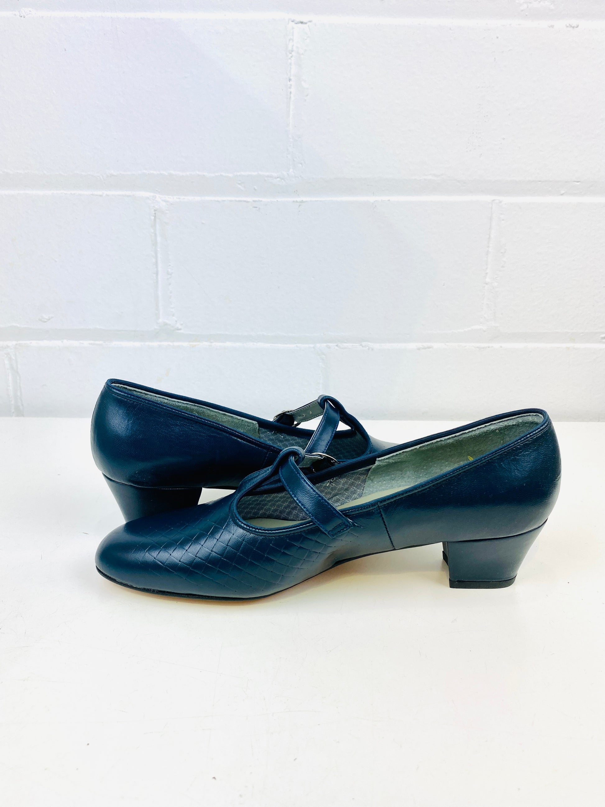 Vintage Deadstock Shoes, Women's 1980s Blue Leather Cuban Heel T-Strap Pump's, NOS