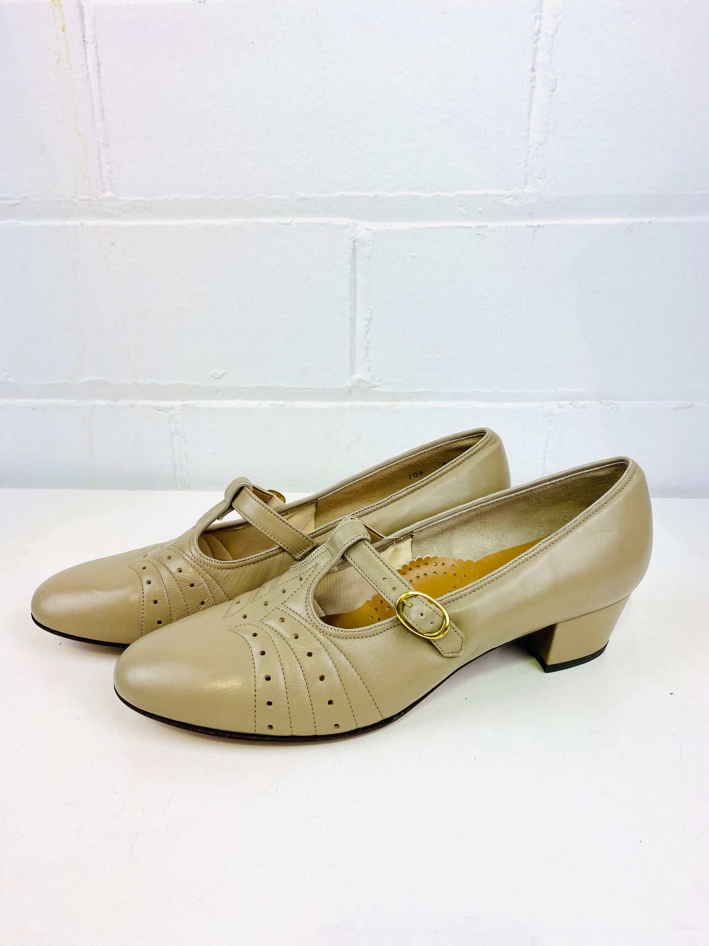 Vintage Deadstock Shoes, Women's 1980s Taupe Leather Cuban Heel T-Strap Pumps, NOS, 8244