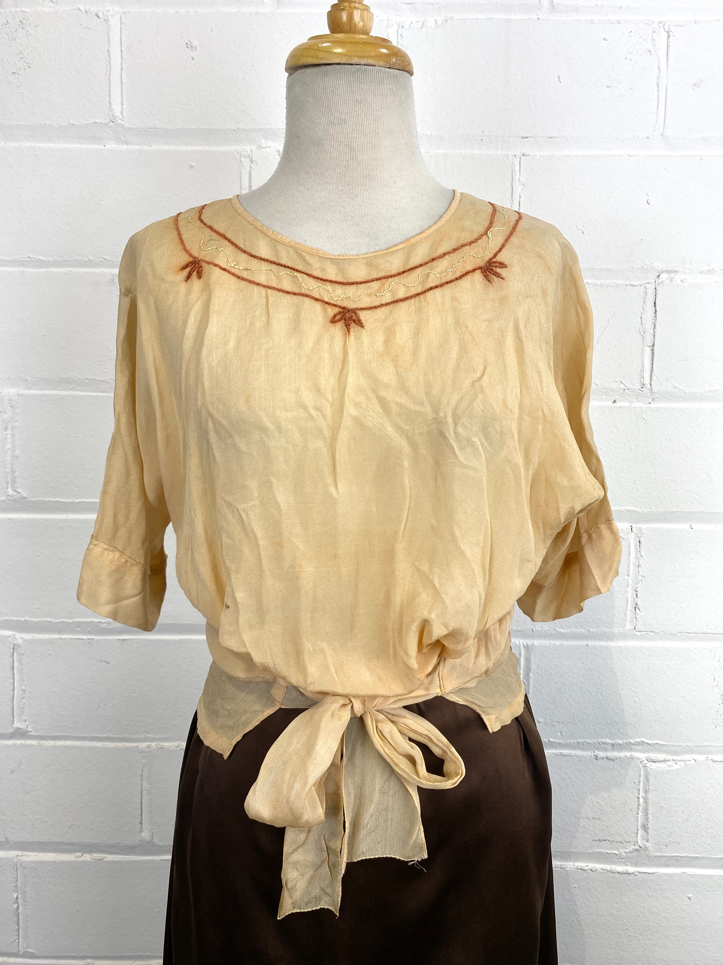 Vintage 1920s Peach Embroidered Silk Peasant Blouse, Medium – Ian