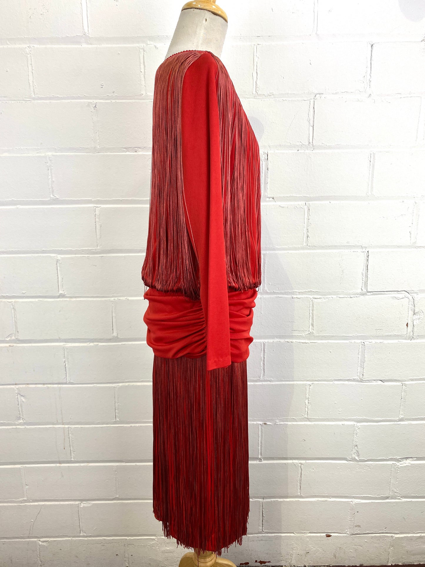 Vintage 80s-Does-20s Red Jersey Fringe Cocktail Dress, W32