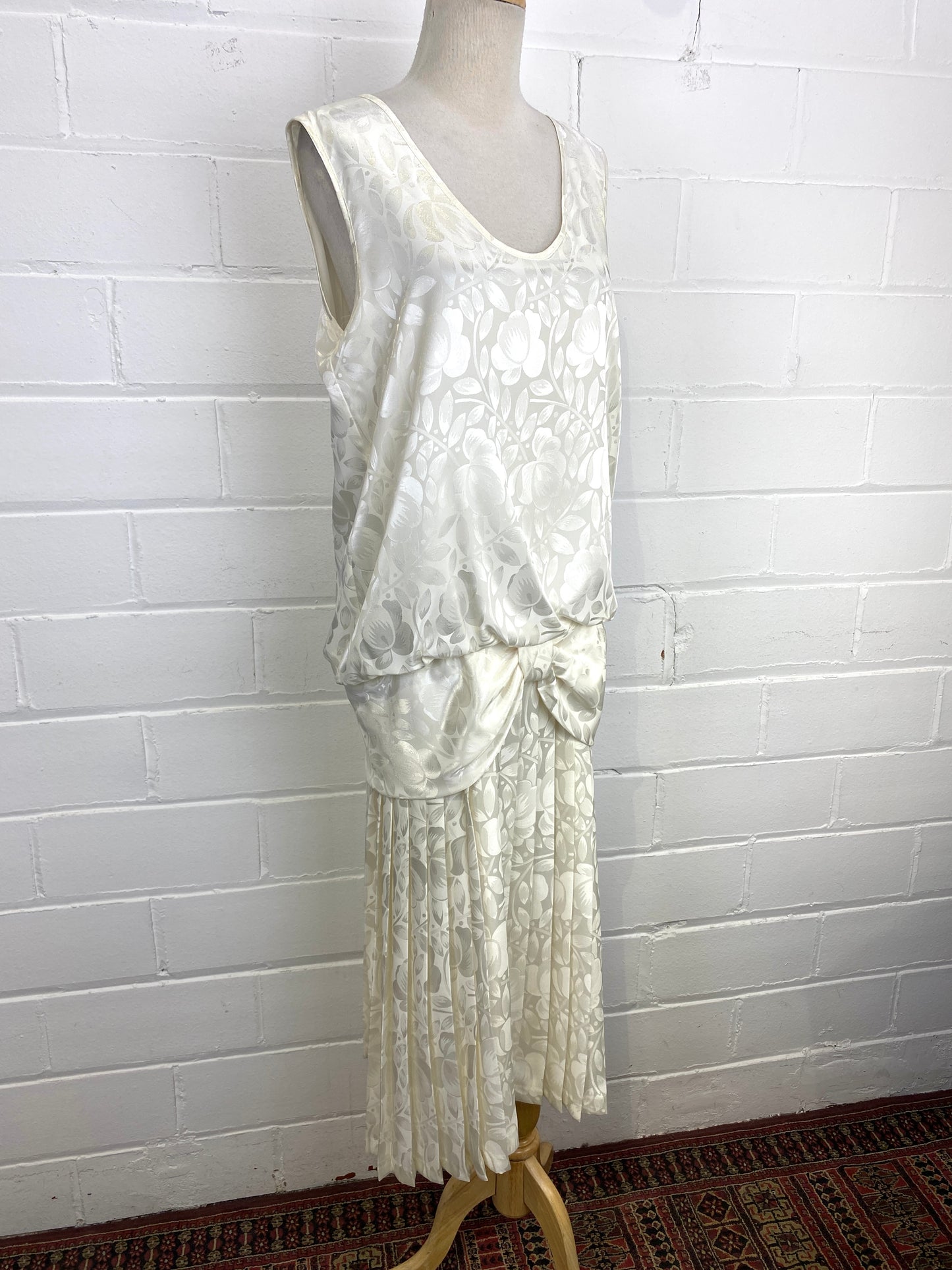 Vintage 80s does 20s Ivory Floral Satin Dress with Bow, Medium 