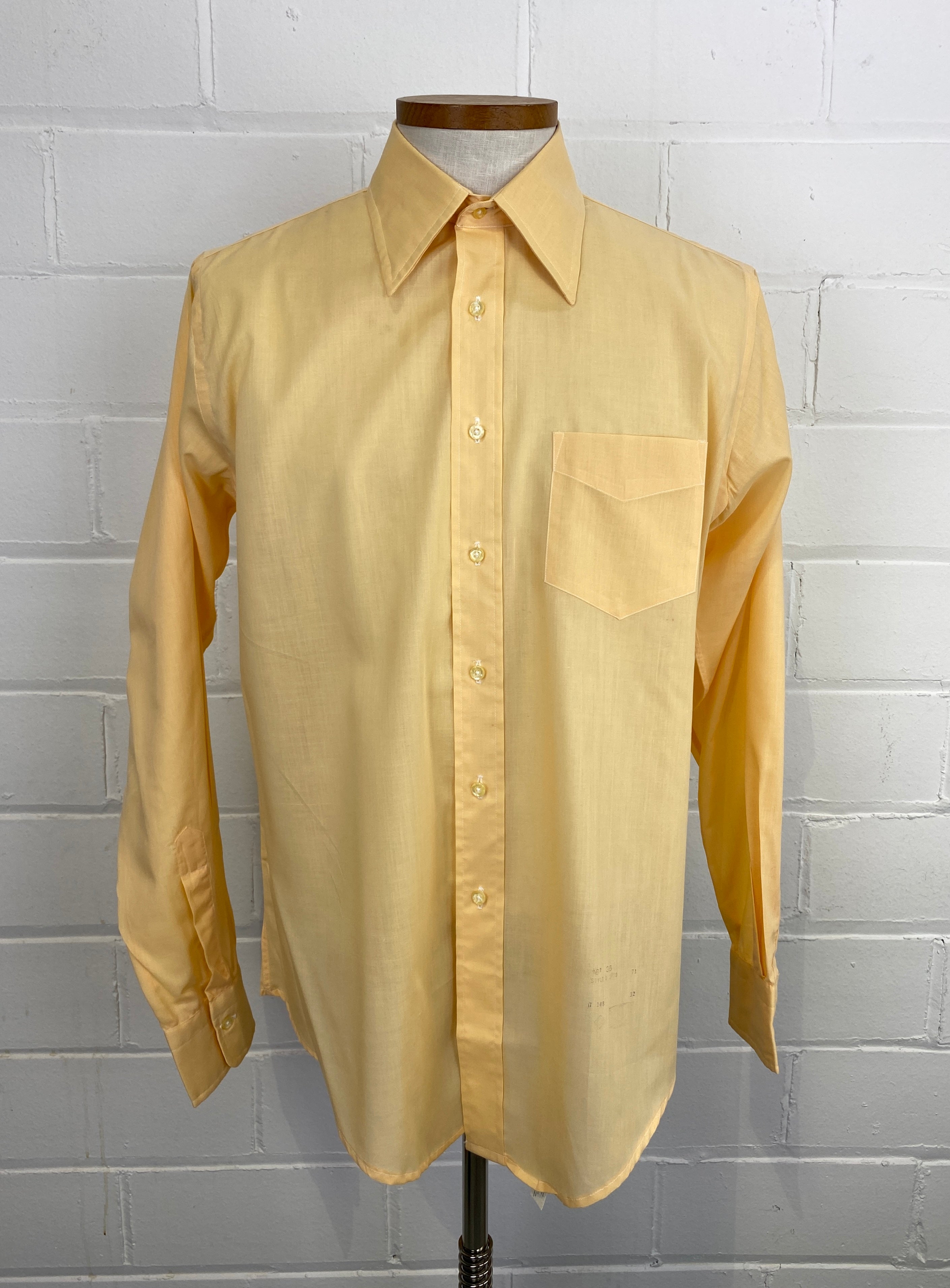 Vintage 70s Men's Solid Yellow Button-Up Shirt with Breast Pocket, Large