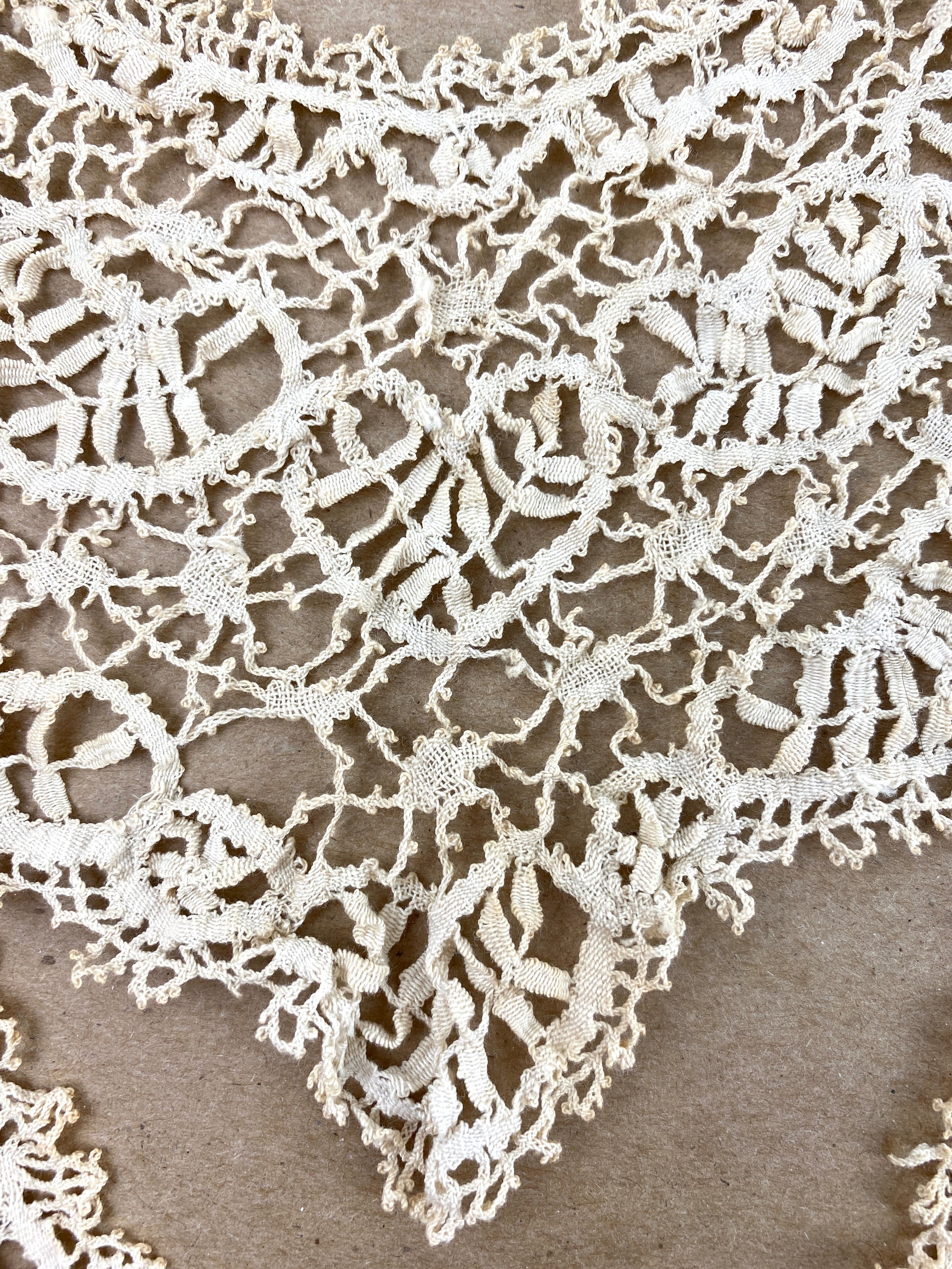 Antique Edwardian Handmade Beige Lace Collar