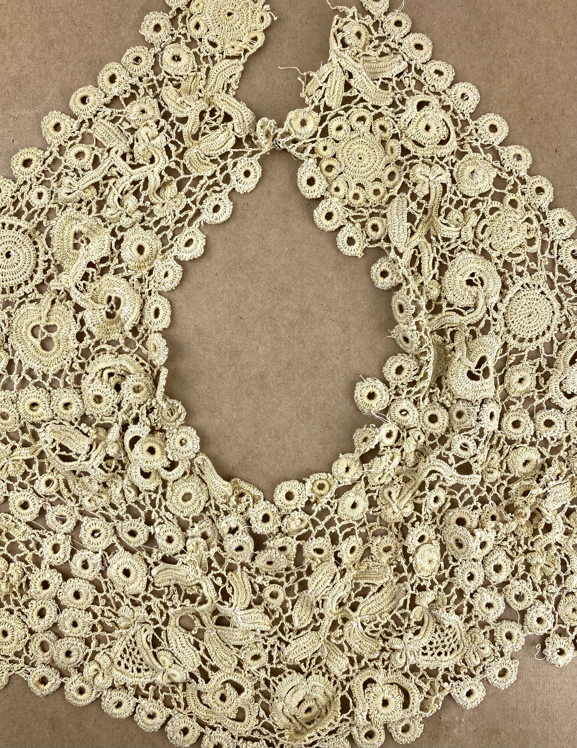 Antique Edwardian Beige Hand-Crochet Collar