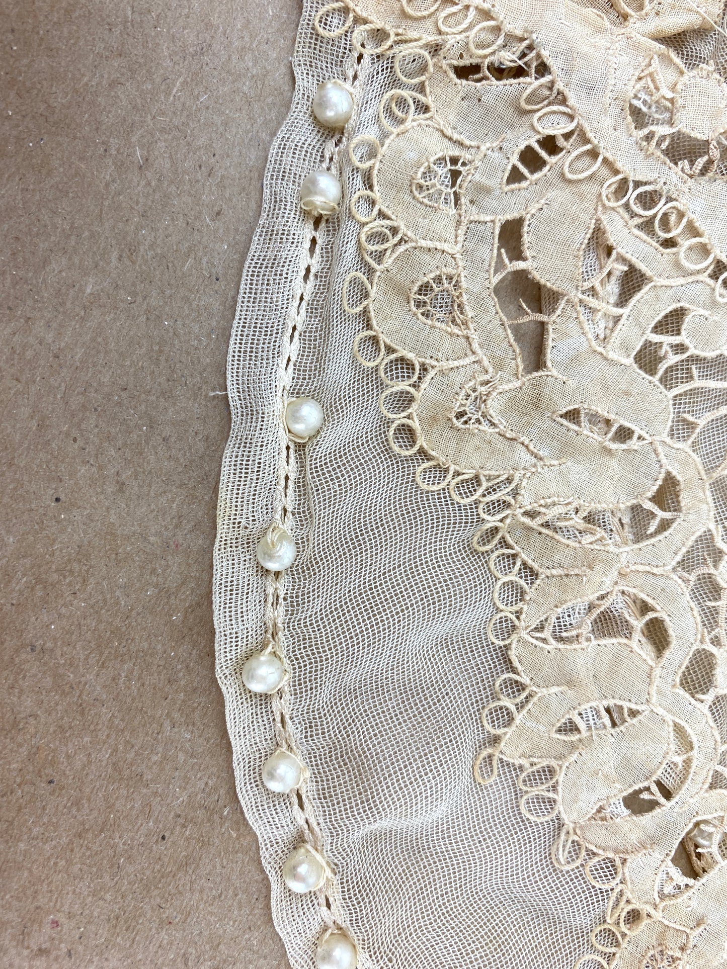 Antique Edwardian Beige Tape Lace & Pearls Collar