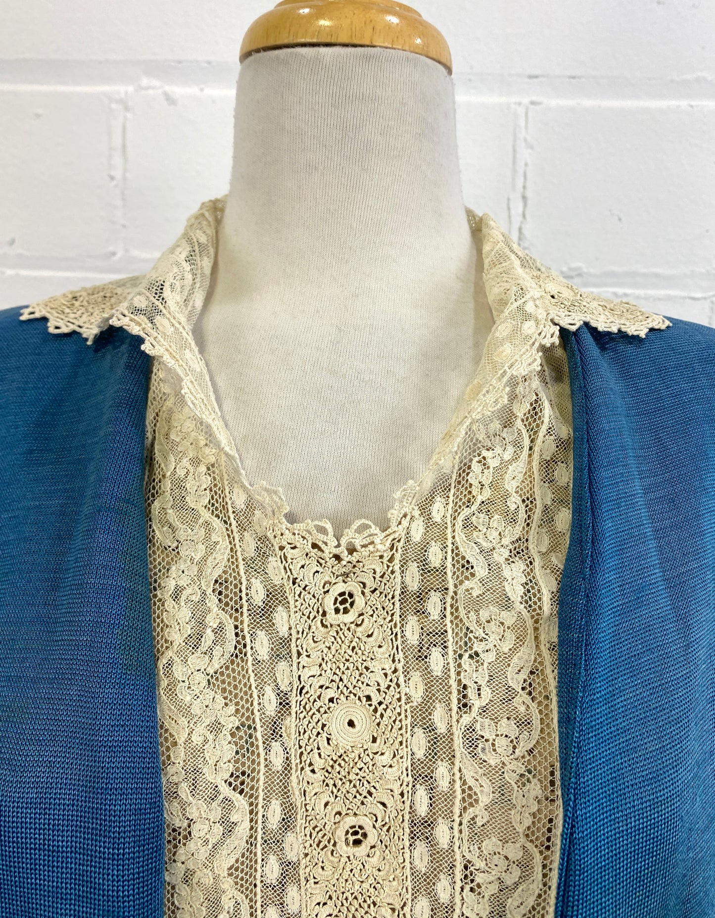 Vintage 1920s Crochet Lace Bib Collar