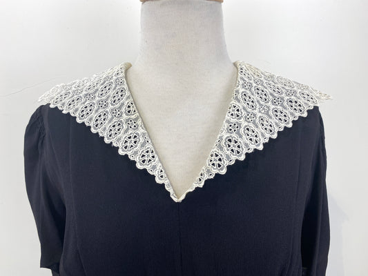 Vintage 1930s White Cotton Embroidered Collar