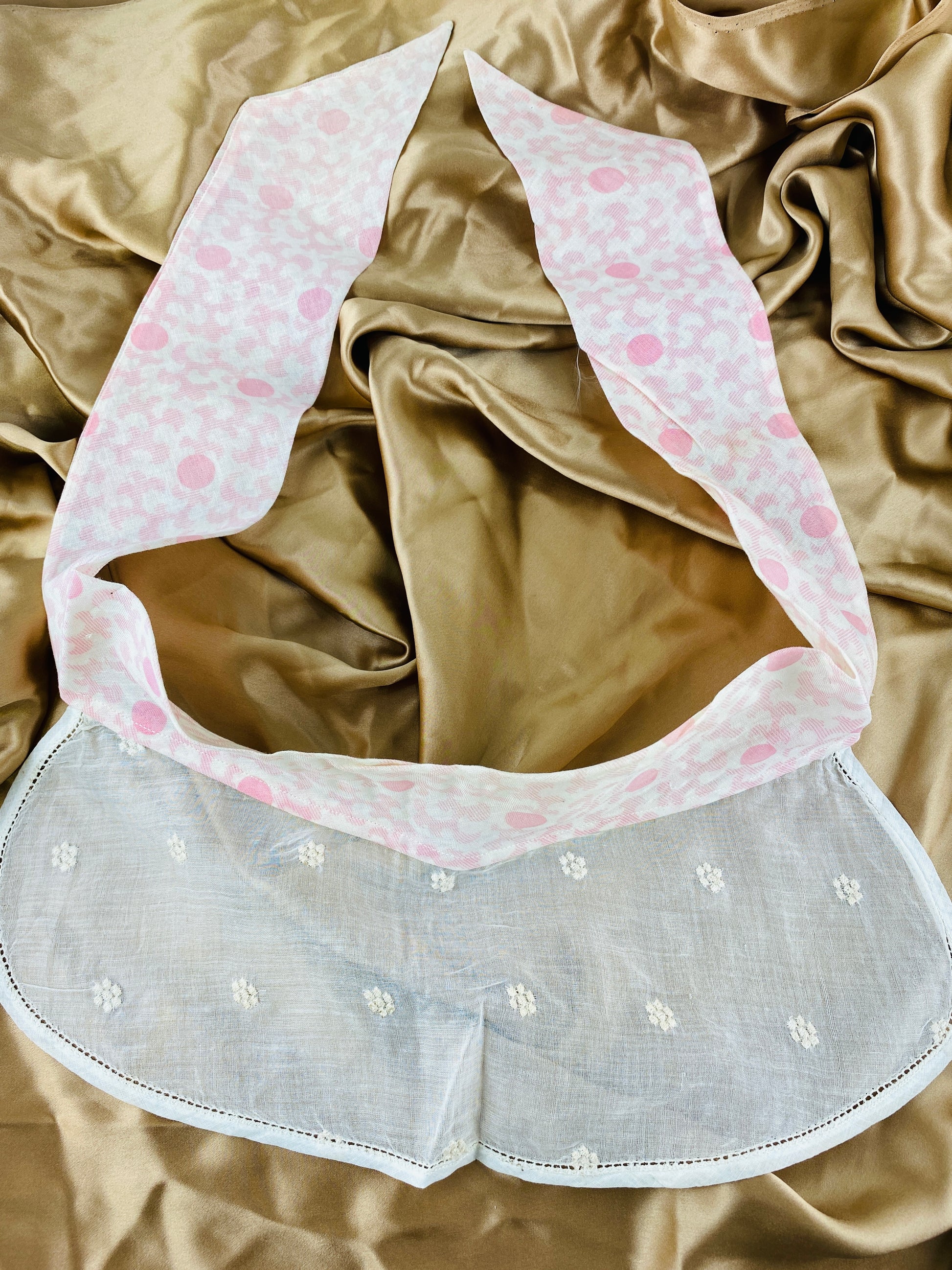 Vintage 1930s White & Pink Embroidered Voile Collar With Print