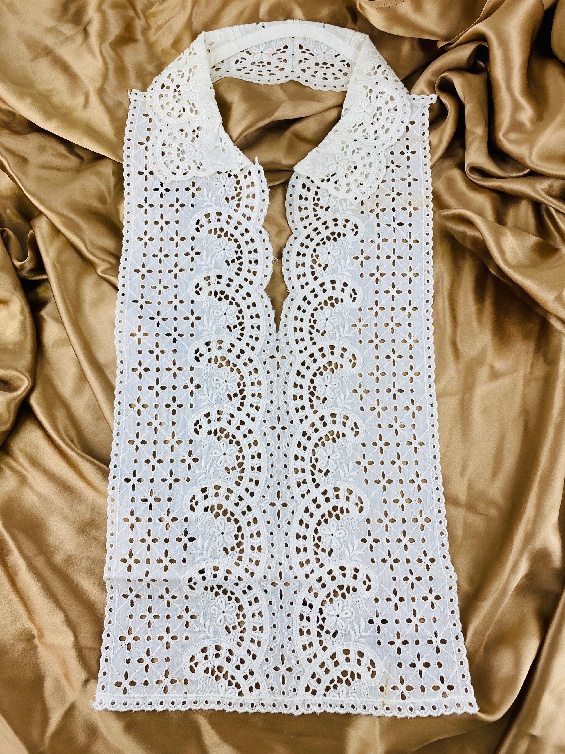 Vintage 1950s White Cotton Cutwork Embroidery Bib/ Dickie With Collar