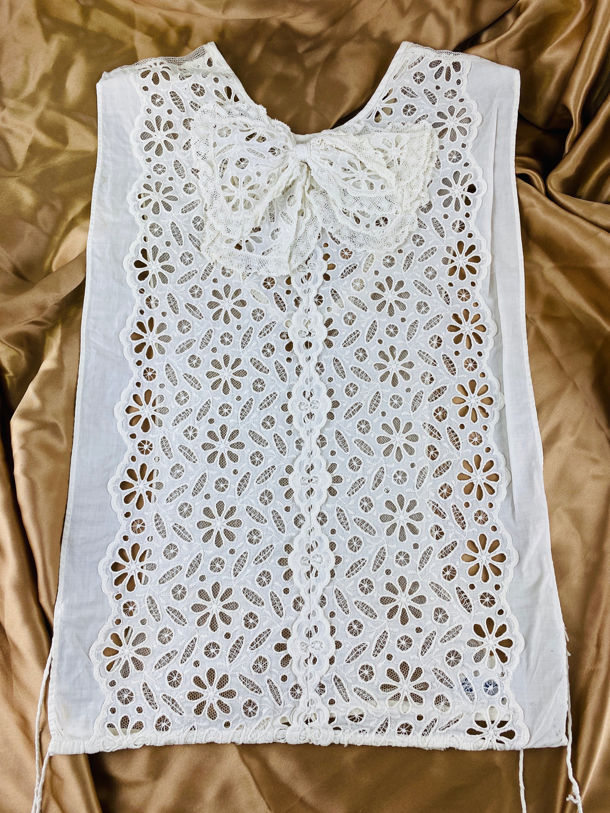 Vintage 1930s White Cotton Cutwork Embroidery Bib Vest With Bow