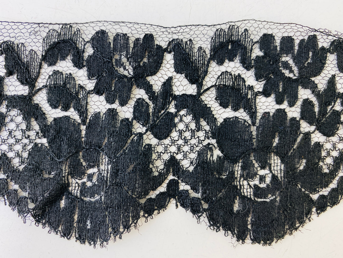 Vintage Black Lace Trim, 2.59m