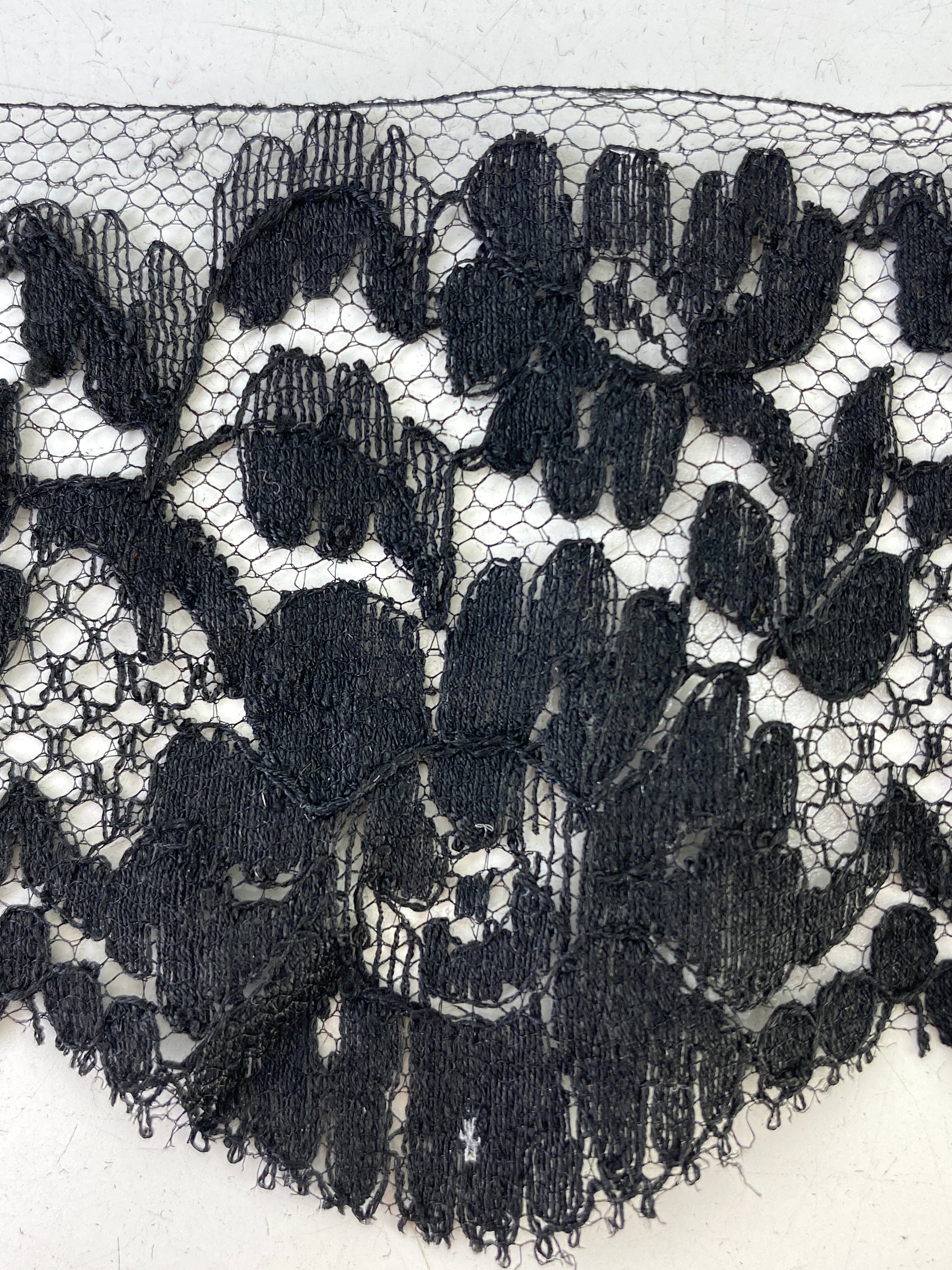 Vintage Black Lace Trim, 2.59m