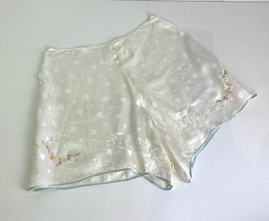 Vintage 1930s White Silk Jacquard Step-In Tap Shorts, W24