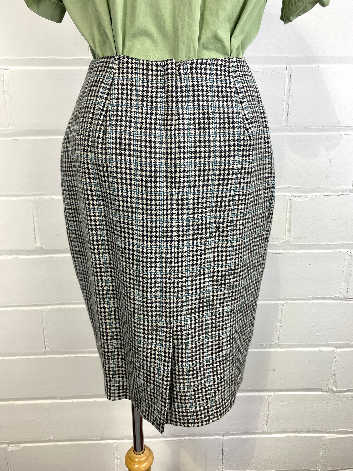 Vintage 1980s Black/ White/ Teal Houndstooth Wool Skirt, W28