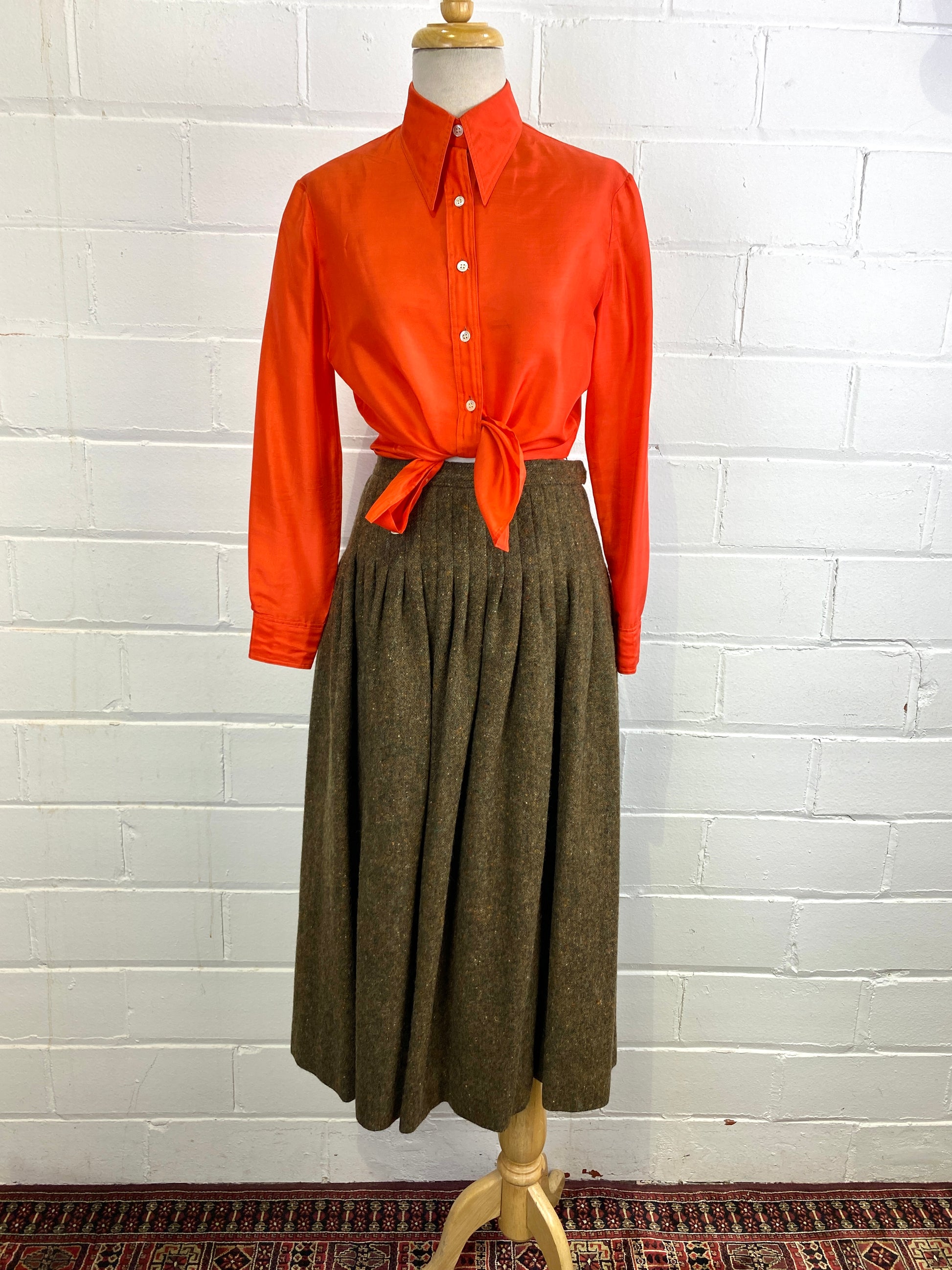 Vintage 1980s Yves Saint Laurent Green Pleated Tweed Wool Skirt, W27