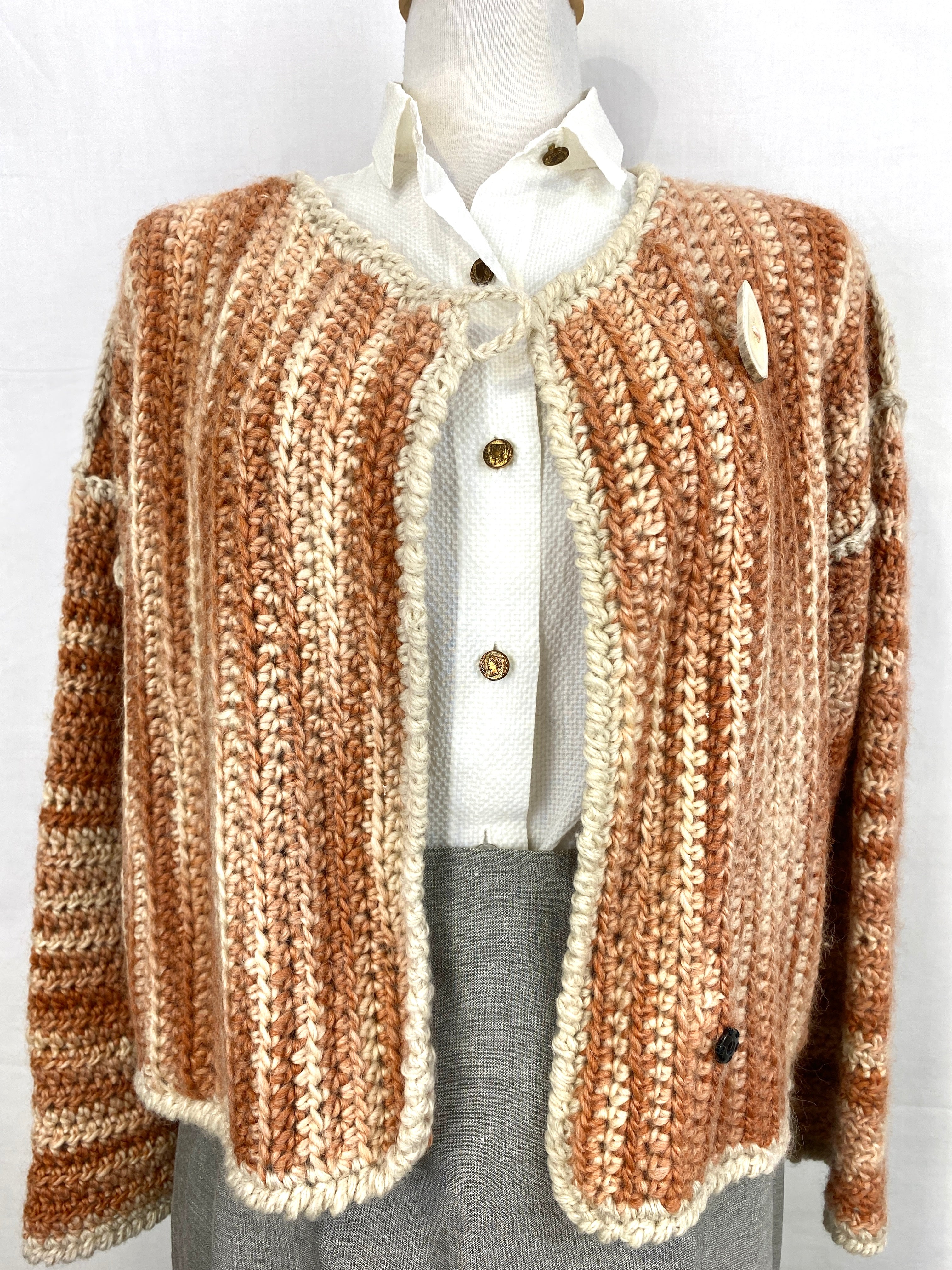 Large button outlet cardigan