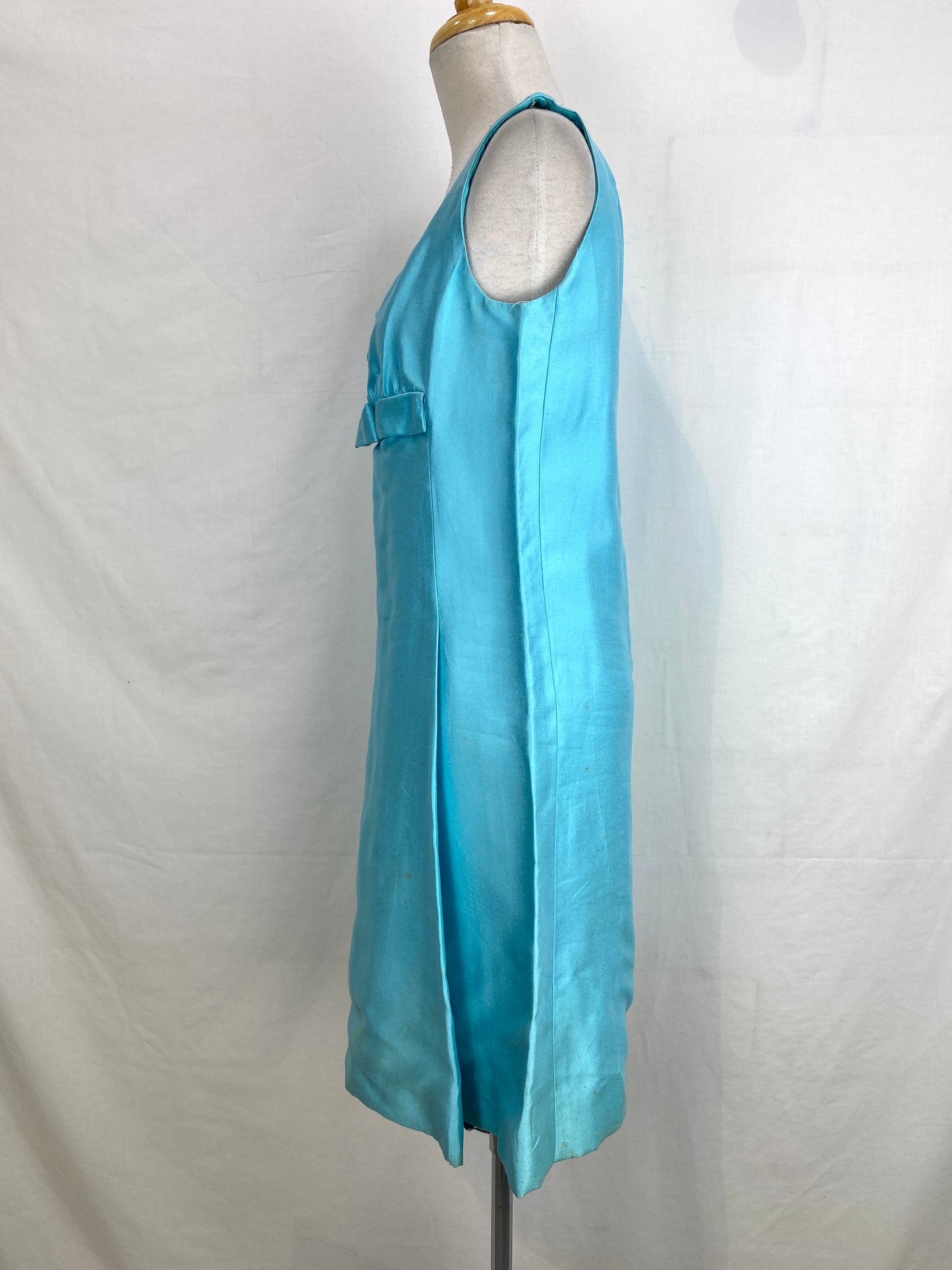 Vintage 1960s Deadstock Blue 'Milgrim' Mod Dress with Bow, Medium 