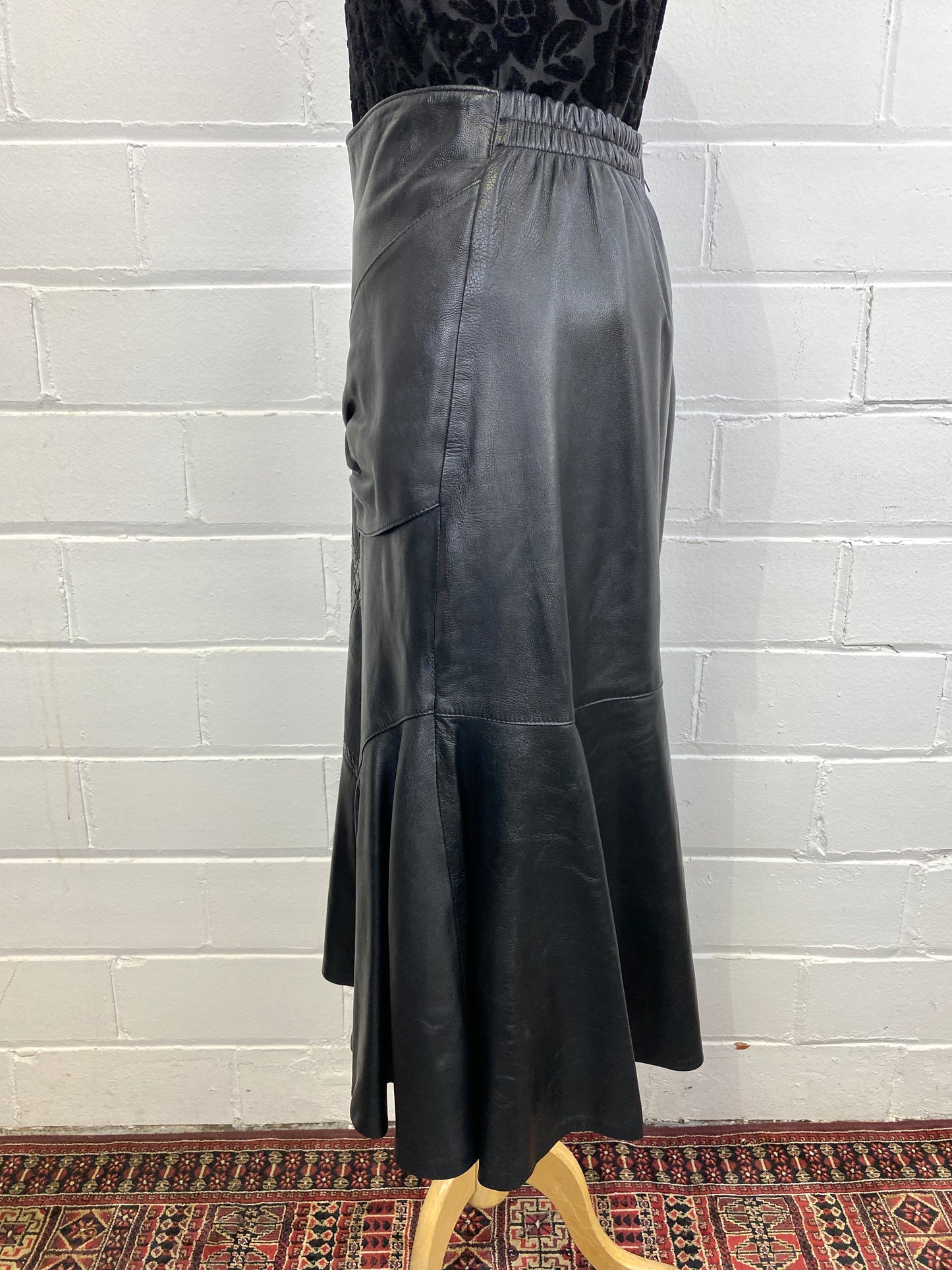 Vintage 1980s Black Leather Trumpet Skirt, W30"