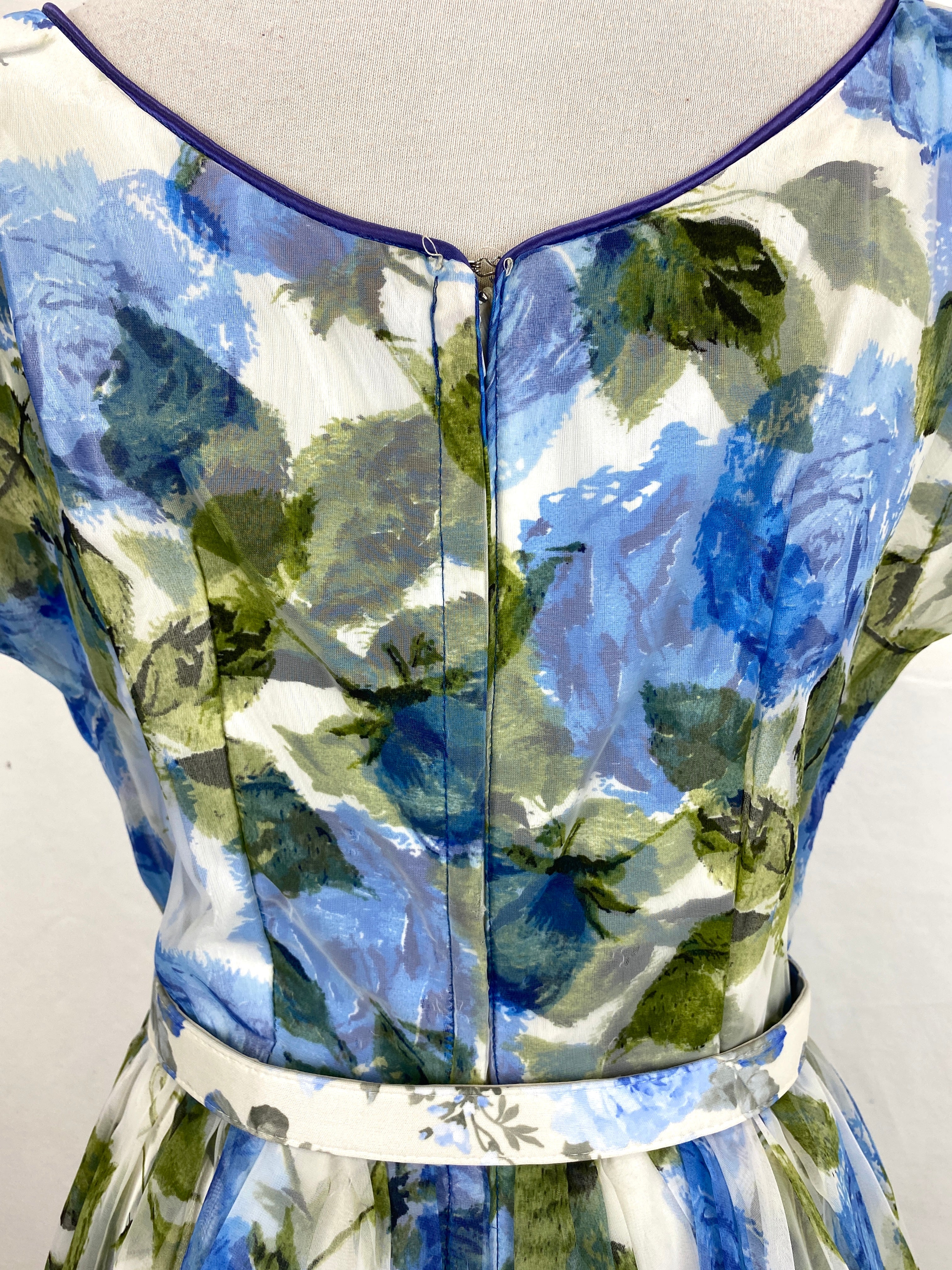 Vintage 1950s Blue/ Green Floral Print Rayon Tea Dress with Belt, Smal –  Ian Drummond Vintage