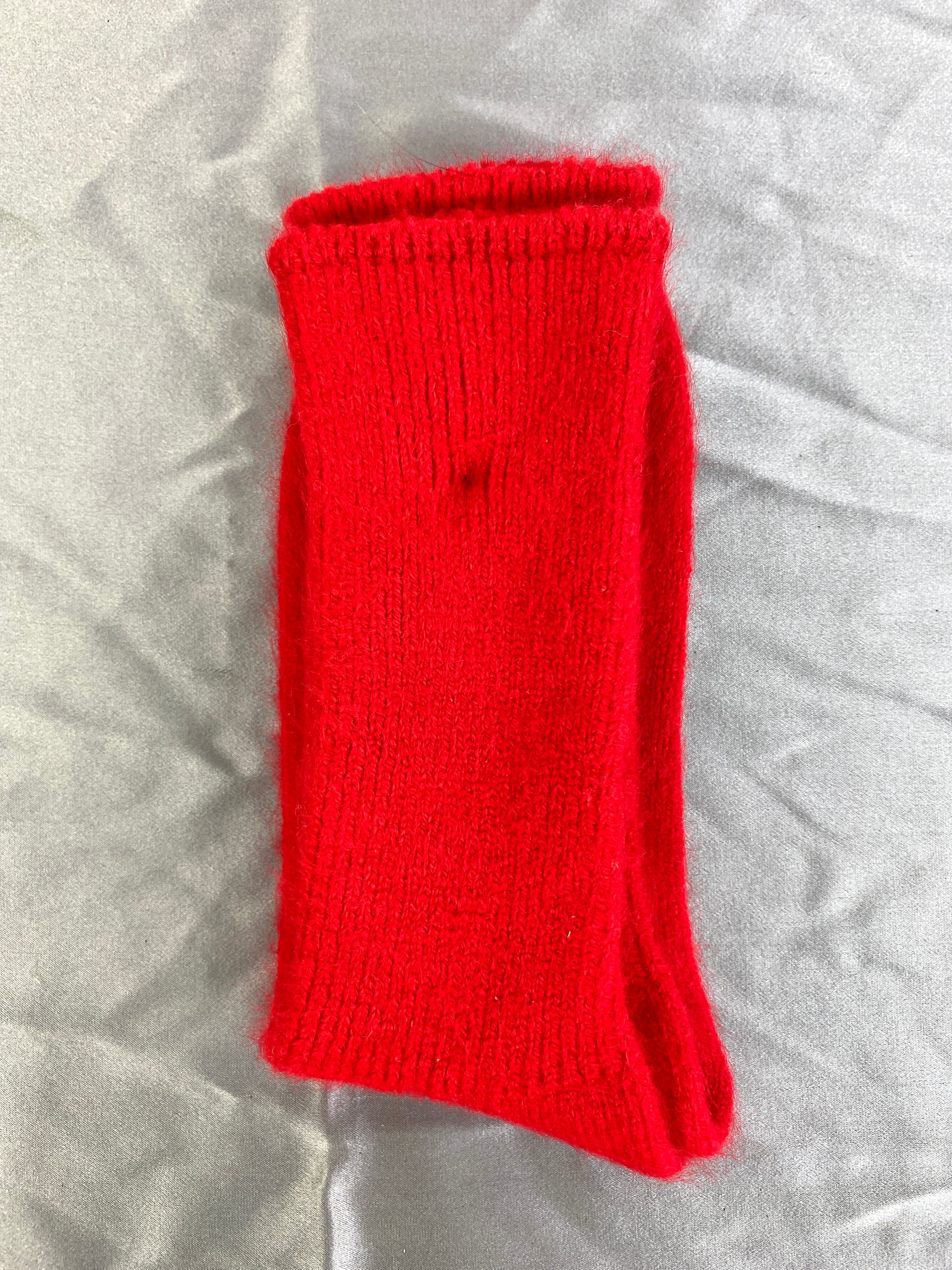 Vintage 1960s Deadstock Bonnie Doon Soft Bright Red Acrylic Cashmere Ribbed Socks, x1 
