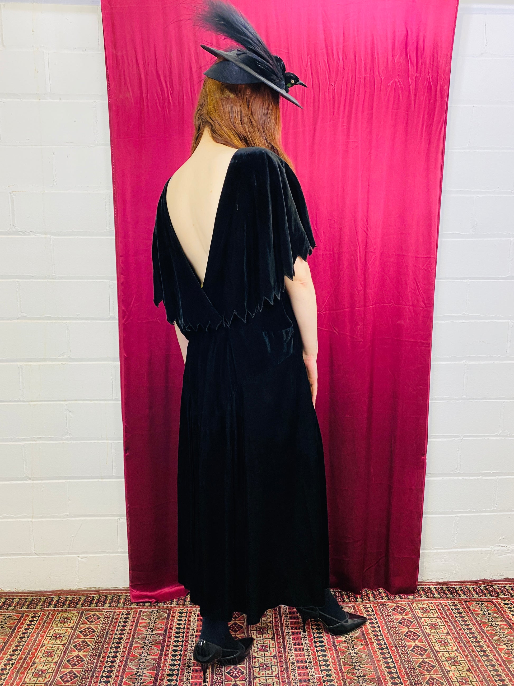 Vintage 1920s/ 30s Black Silk Velvet Zig-Zag Capelet Collar Dress