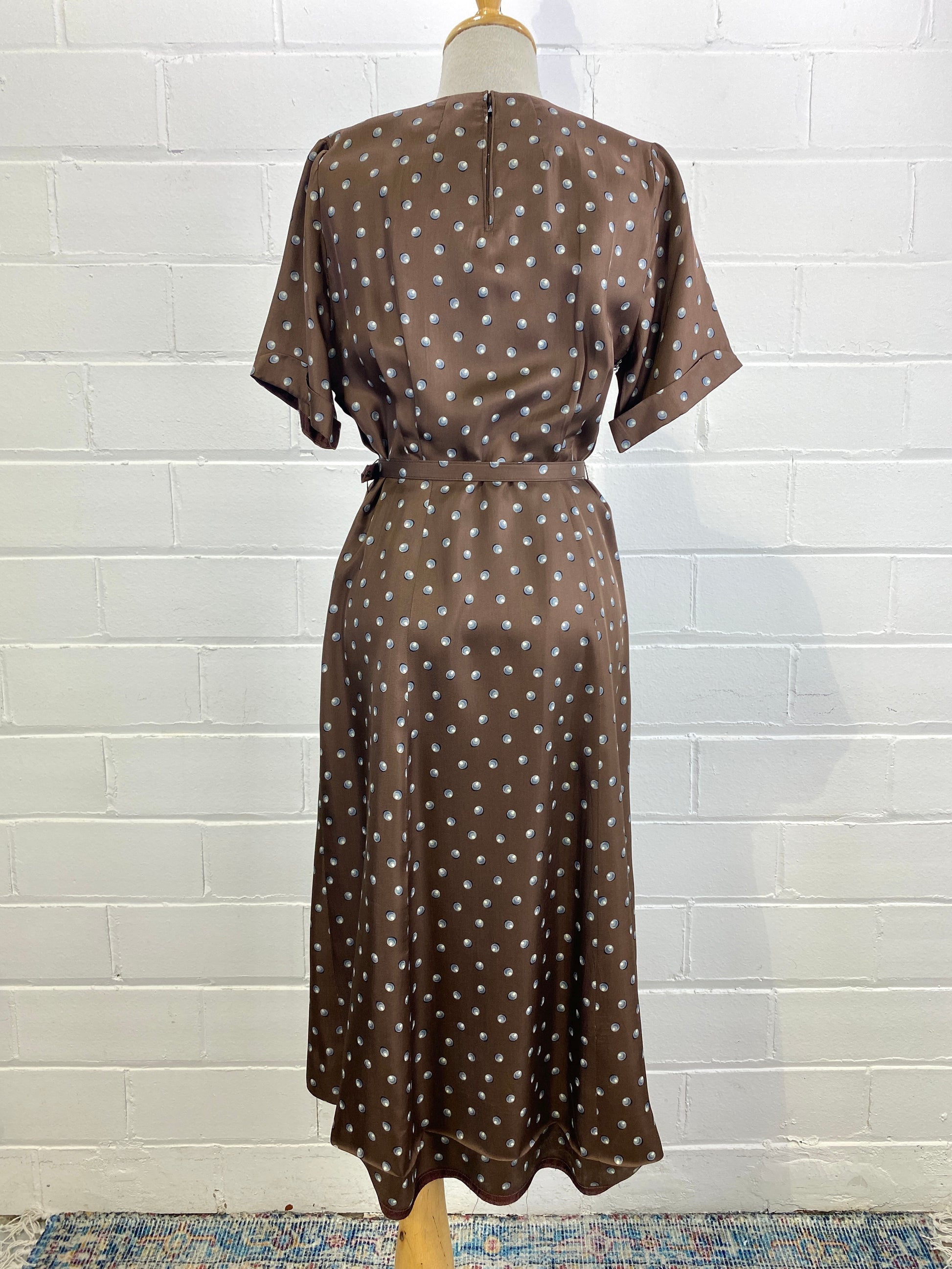 Back view of brown silk 50s short sleeve day dress. Ian Drummond Vintage. 
