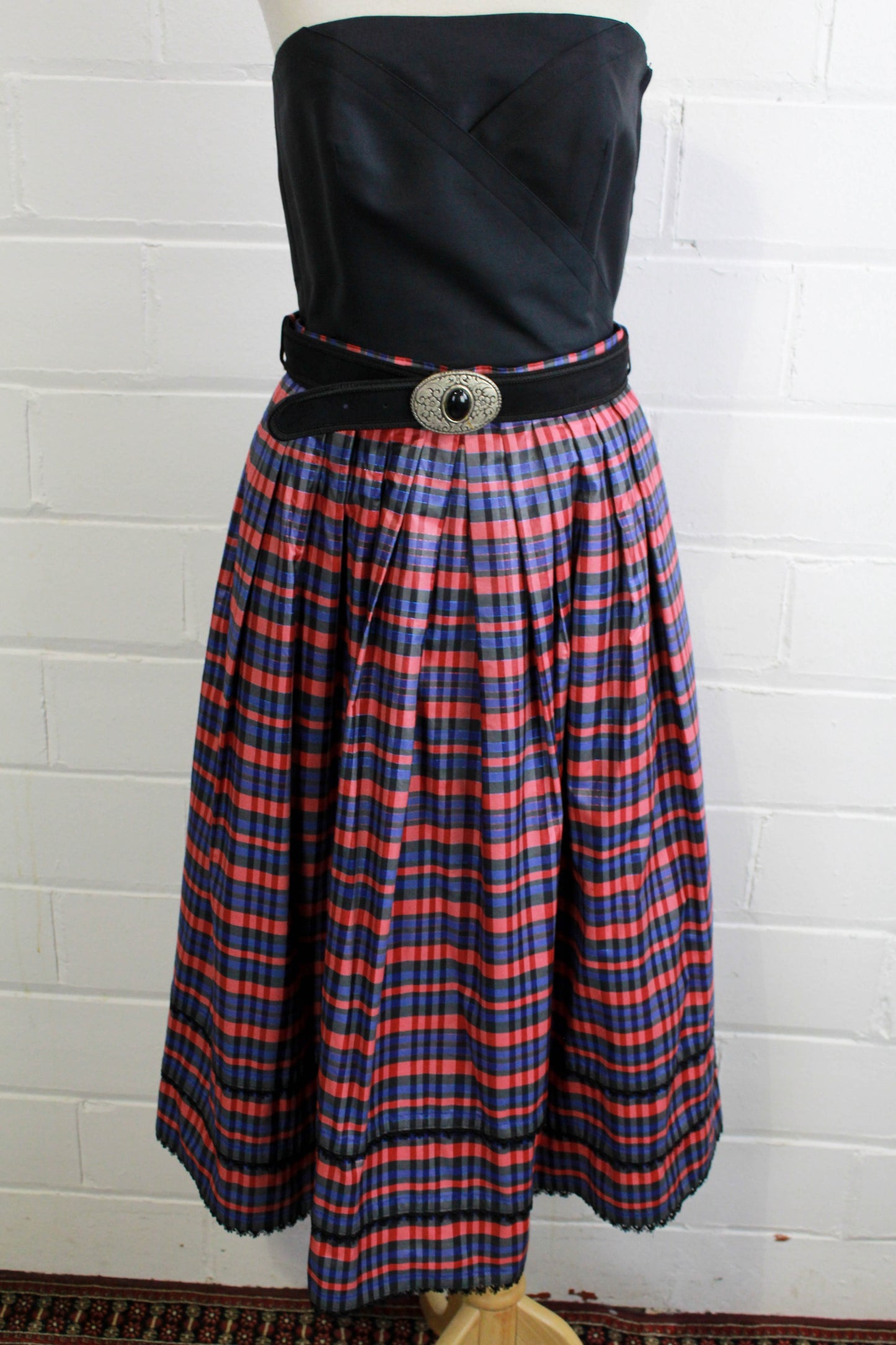 1980s austrian dirndl maxi skirt with belt, blue and red plaid taffeta, pockets