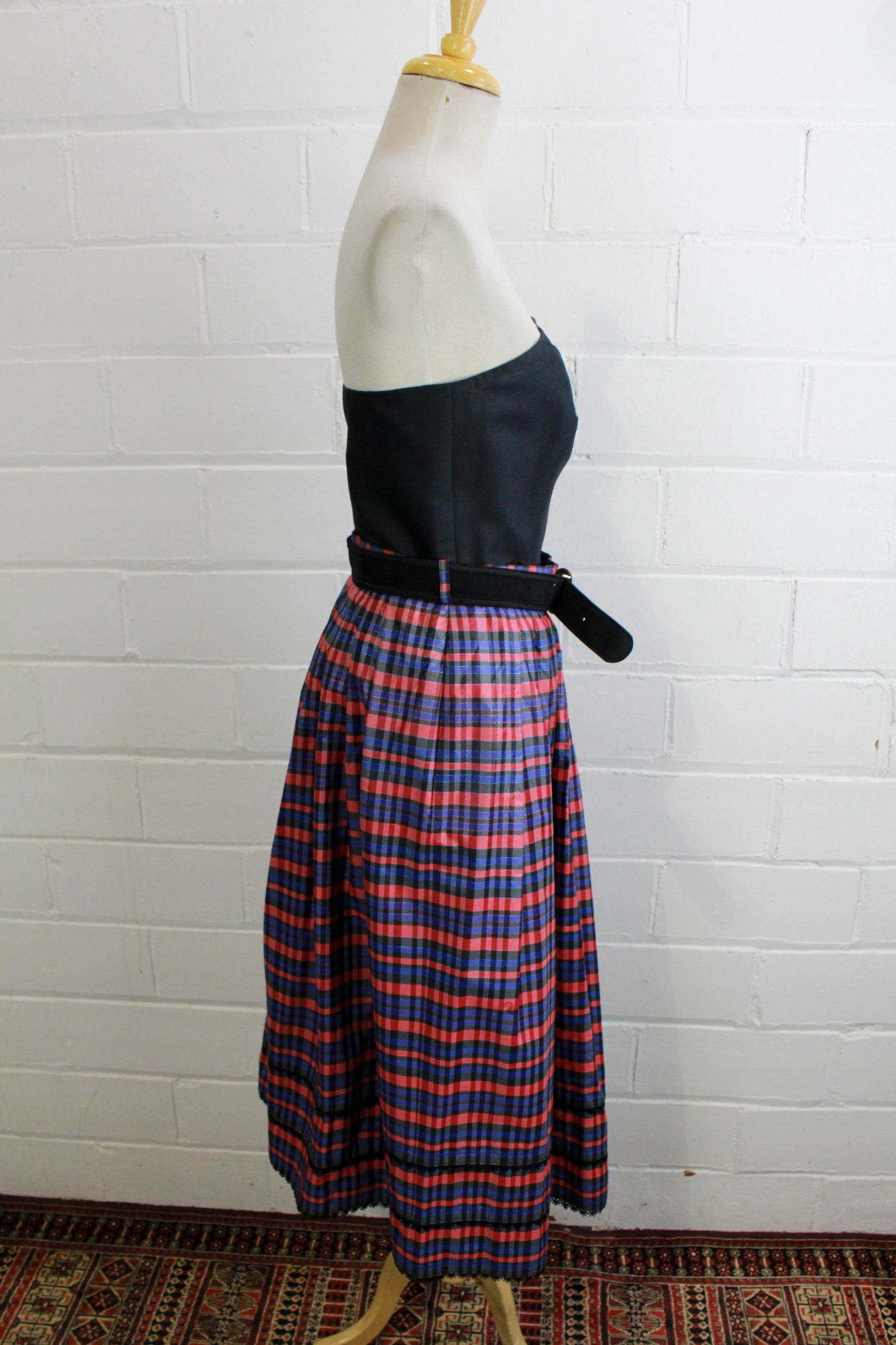 1980s austrian dirndl maxi skirt with belt, blue and red plaid taffeta, side vie