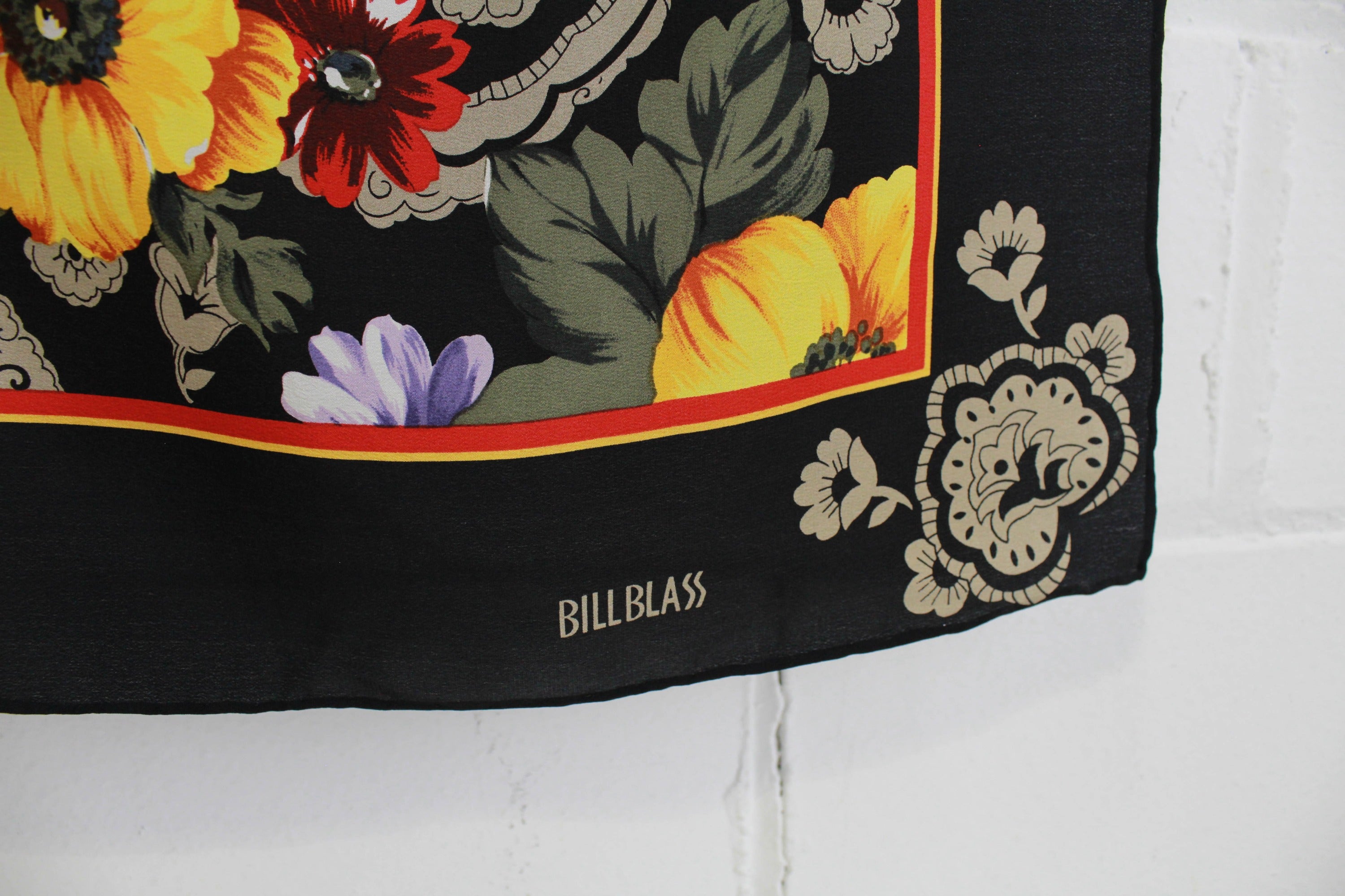 Vintage Bill Blass Silk Floral Scarf – Ian Drummond Vintage