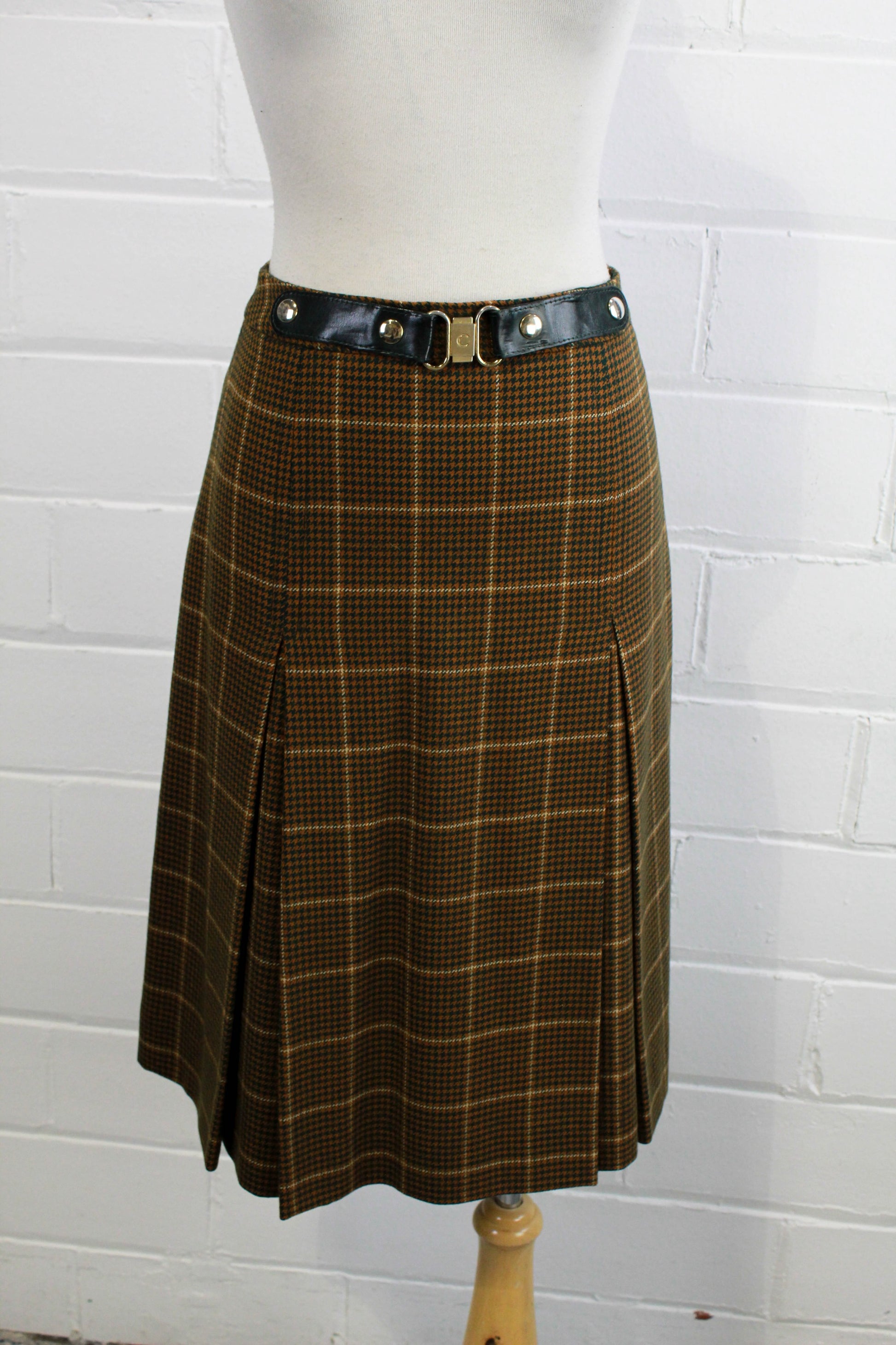 1970s Celine Wool Houndstooth Checked Skirt, Waist 26 – Ian