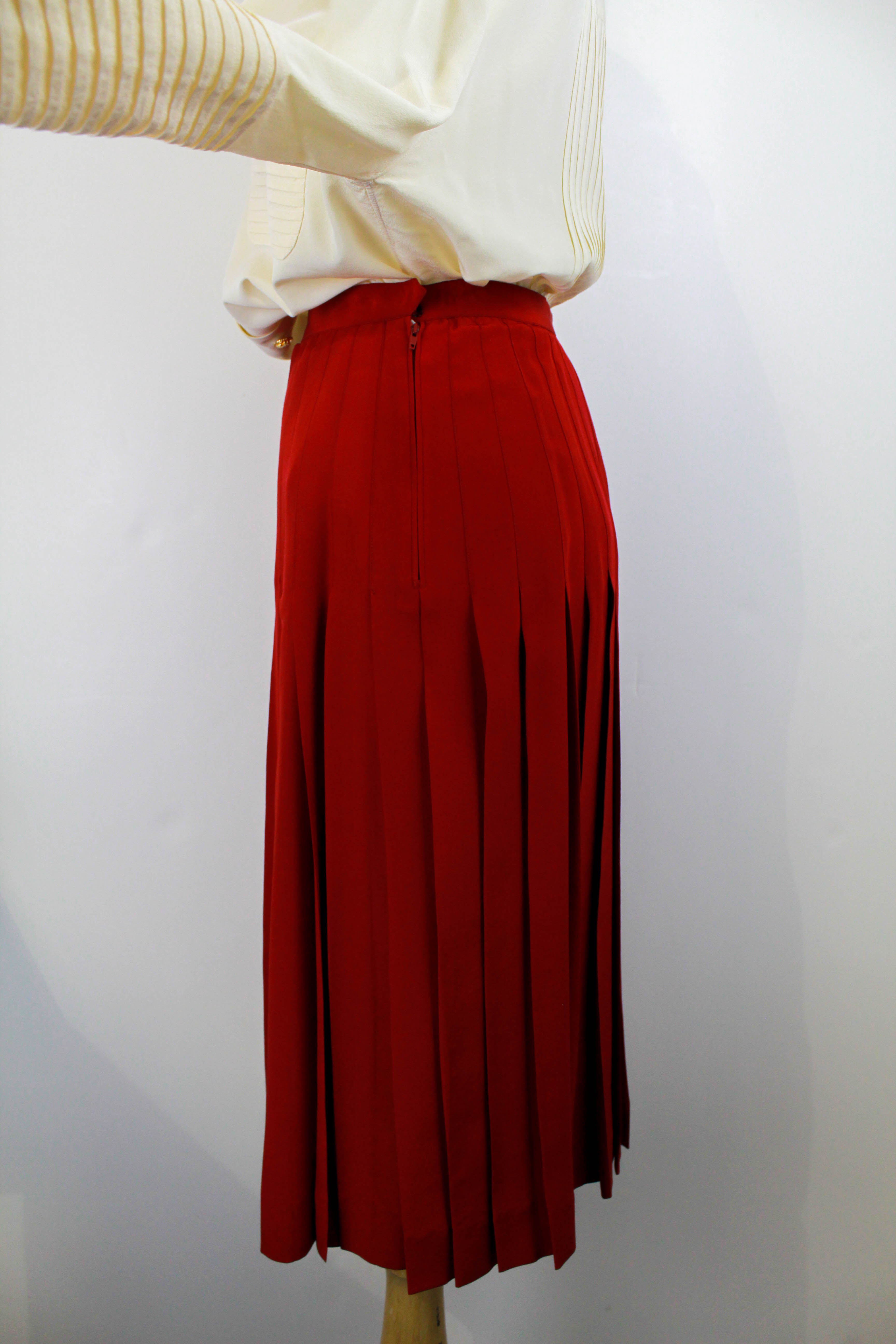 Vtg!!!Rare store Givenchy Boutiques Red Velvet Skirt