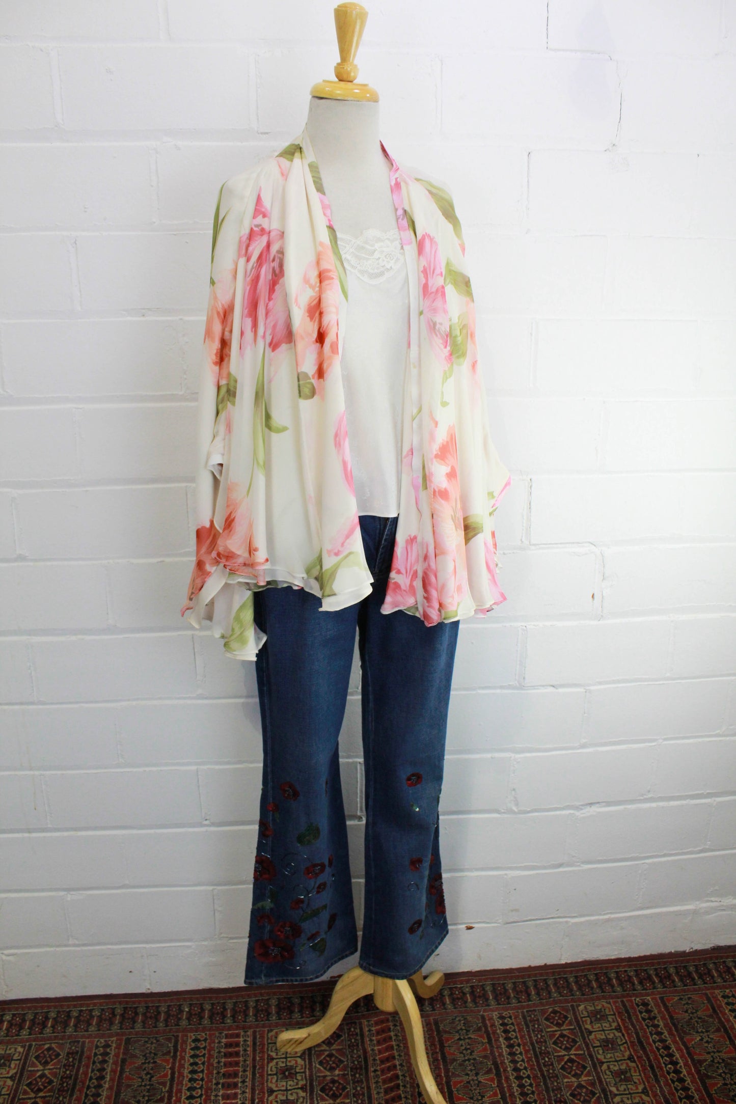 floral print chiffon cardigan and blue jeans