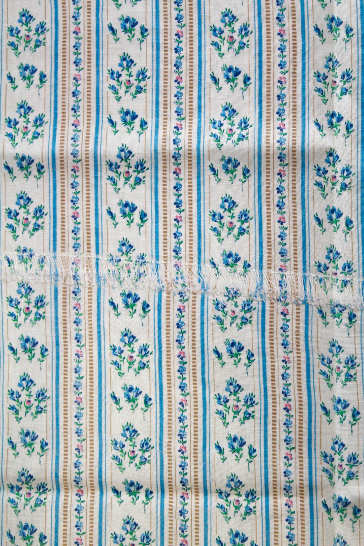1930s 40s Floral Stripe Print Feedsack Cotton Fabric (Seamed)
