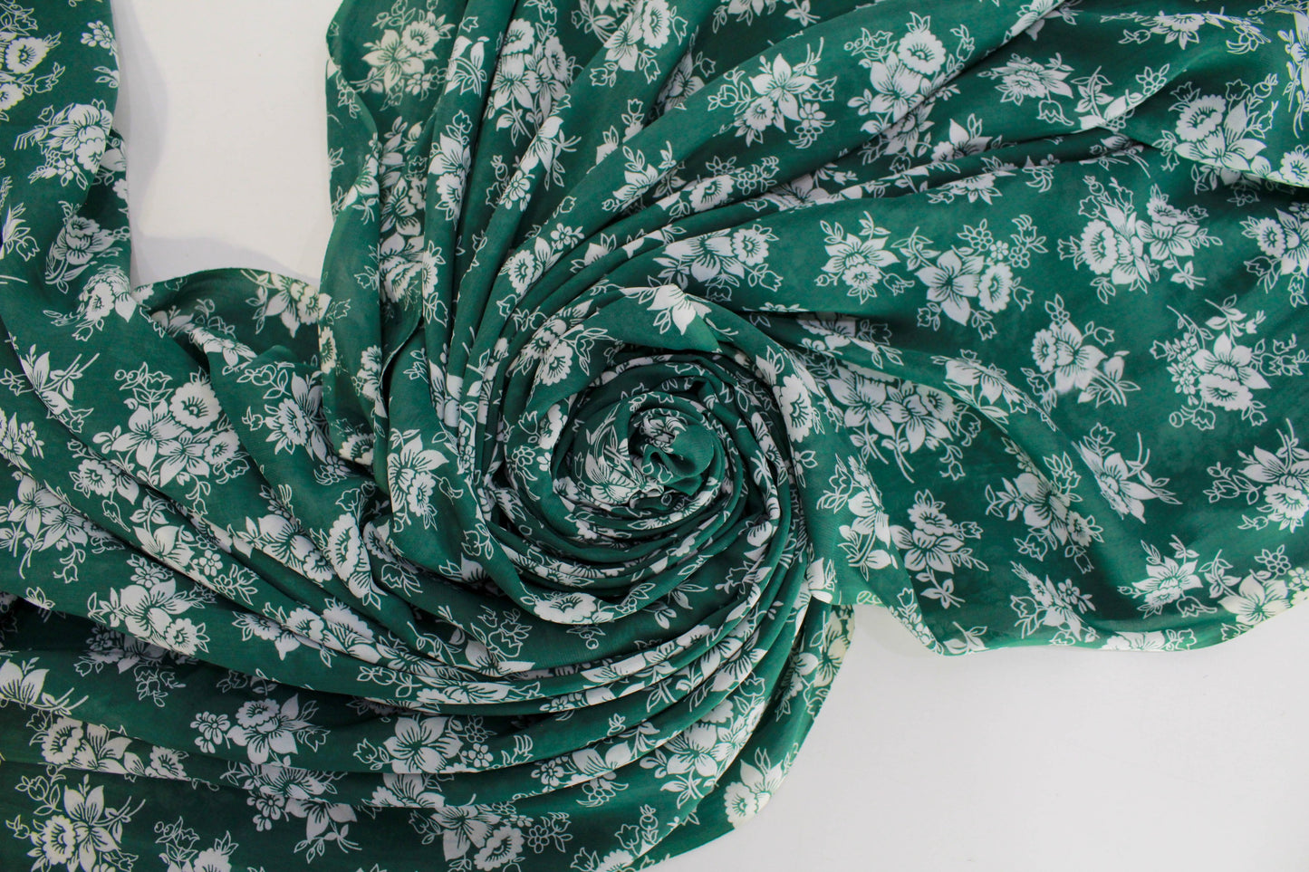 1940s green floral print nylon sewing fabric 6.5 yards vintage sewing