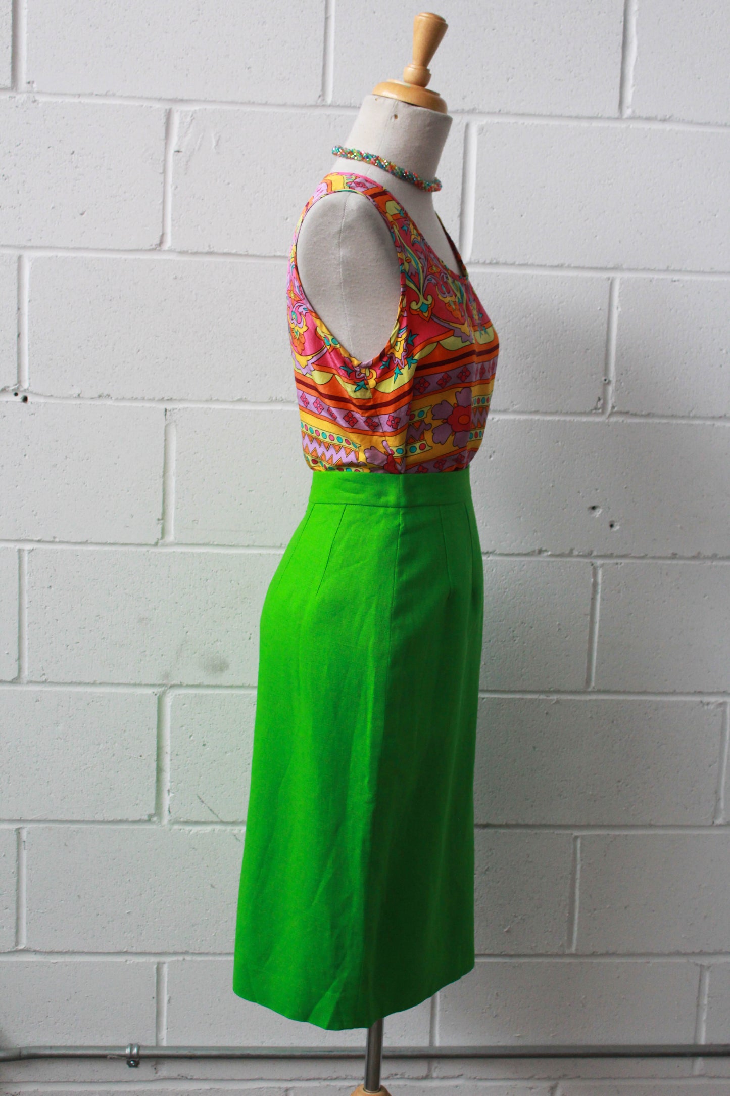 Bright Grass Green Pencil Skirt, Waist 28"
