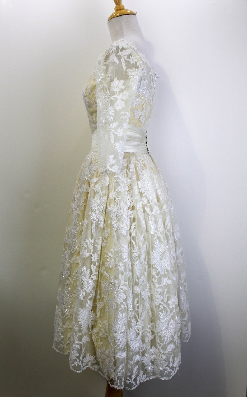 Vintage 1950s White Metallic Lace Wedding Dress, Cream Lining, XS Vintage 1950s White Metallic Lace Wedding Dress, Cream Lining, XS