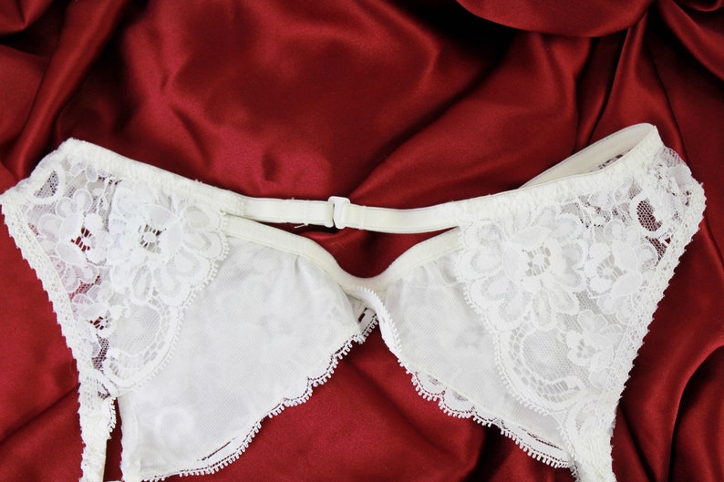 Vintage 80s White Lace Garter Belt, Lily of France Lingerie