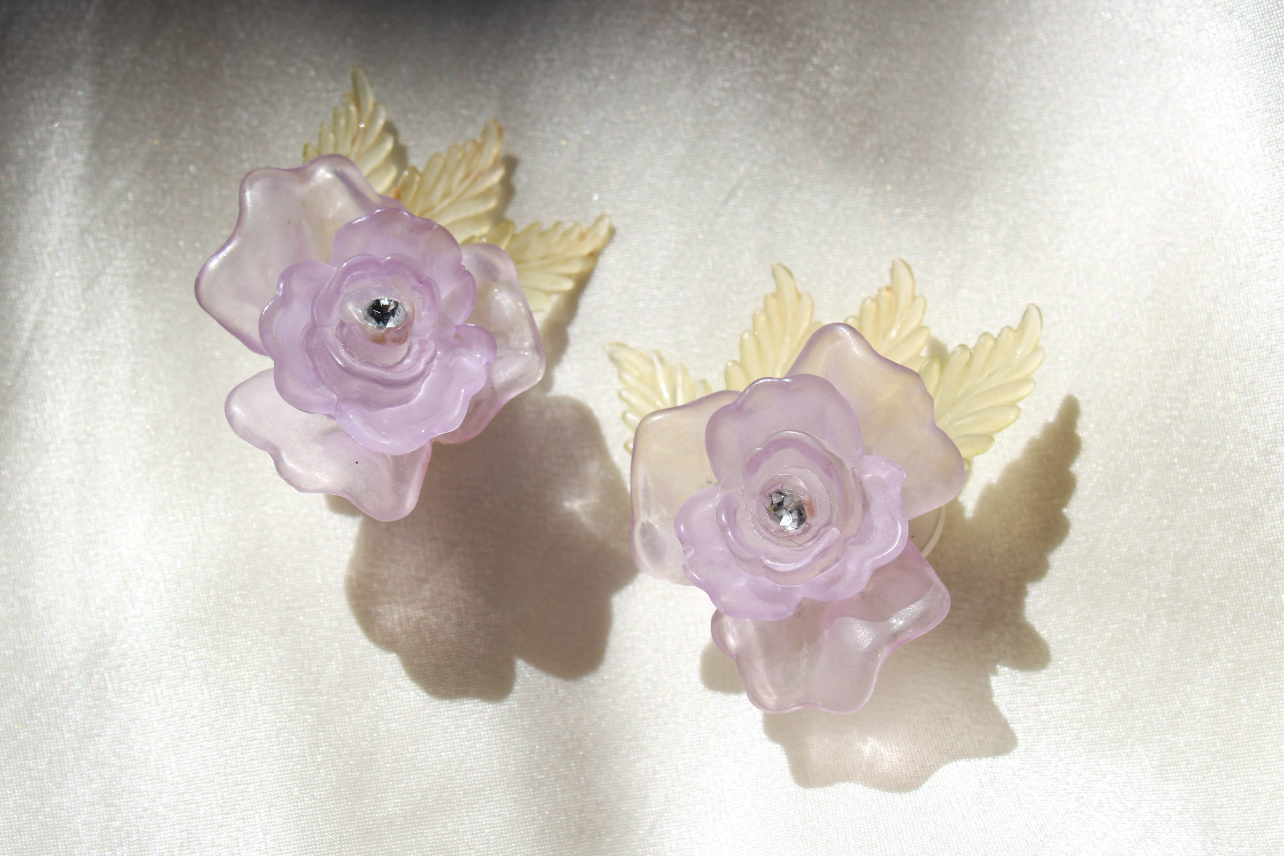 Preserved Black Rose Earrings in Davis, CA | Strelitzia Flower Company