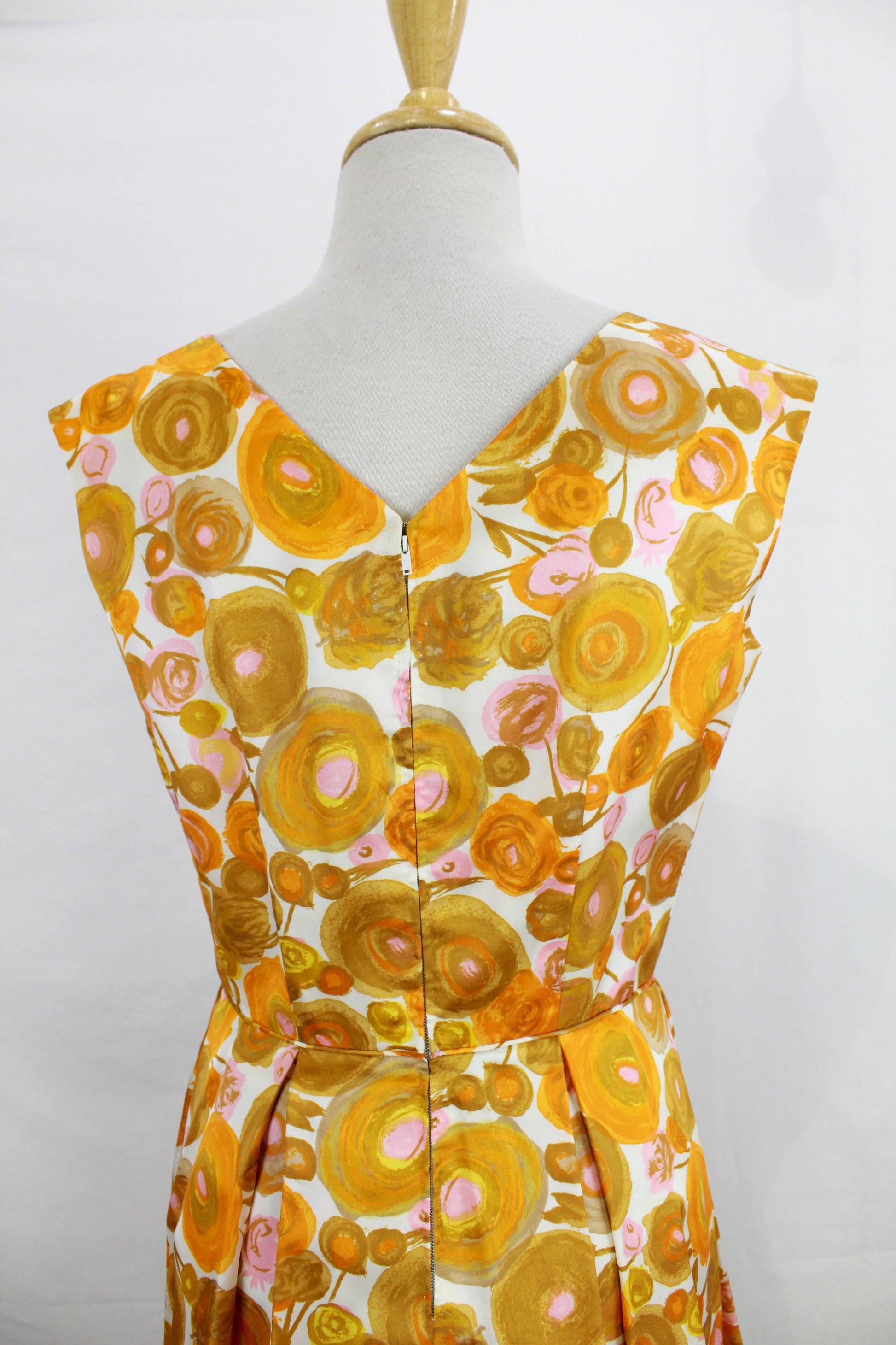1950s Orange Pink Abstract Circle Floral Print Sleeveless Party Dress, Pleated Skirt, Vintage 50s Womens Dress Ian Drummond Vintage, Bust 40
