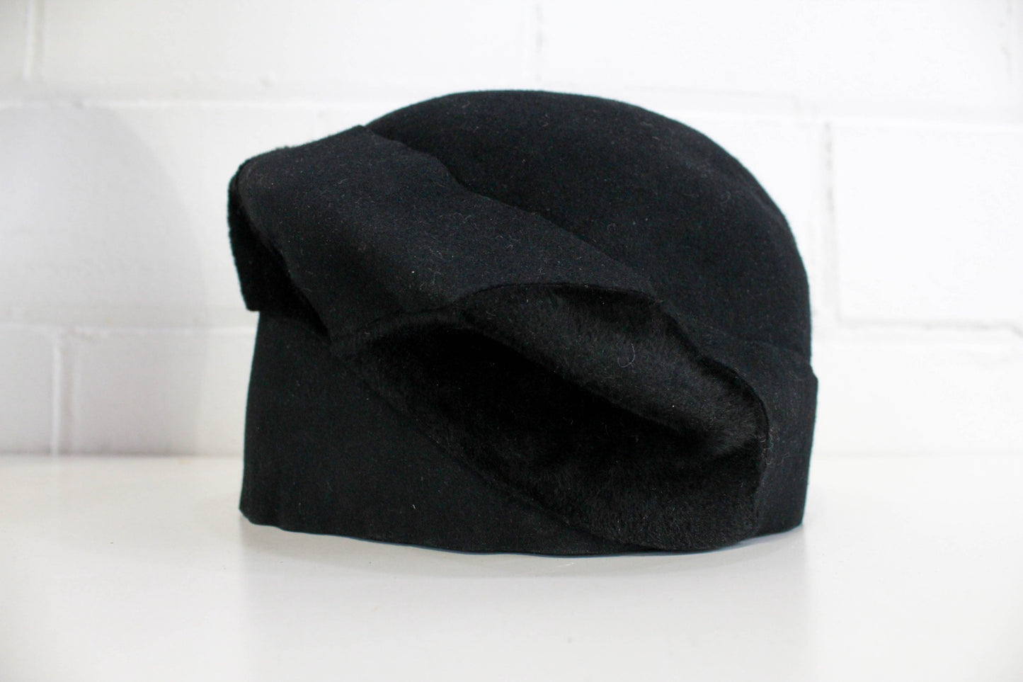 1930s wool velvet beret style womens hat triangle patchwork 