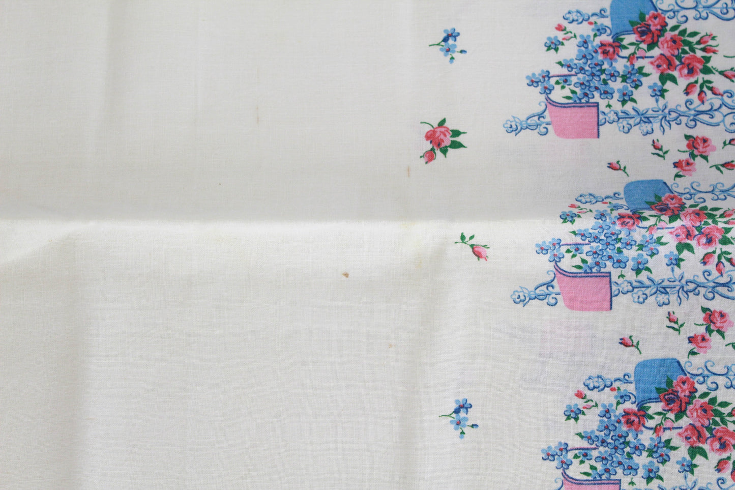 1940s Blue Floral Print Feedsack Pillowcase (1)