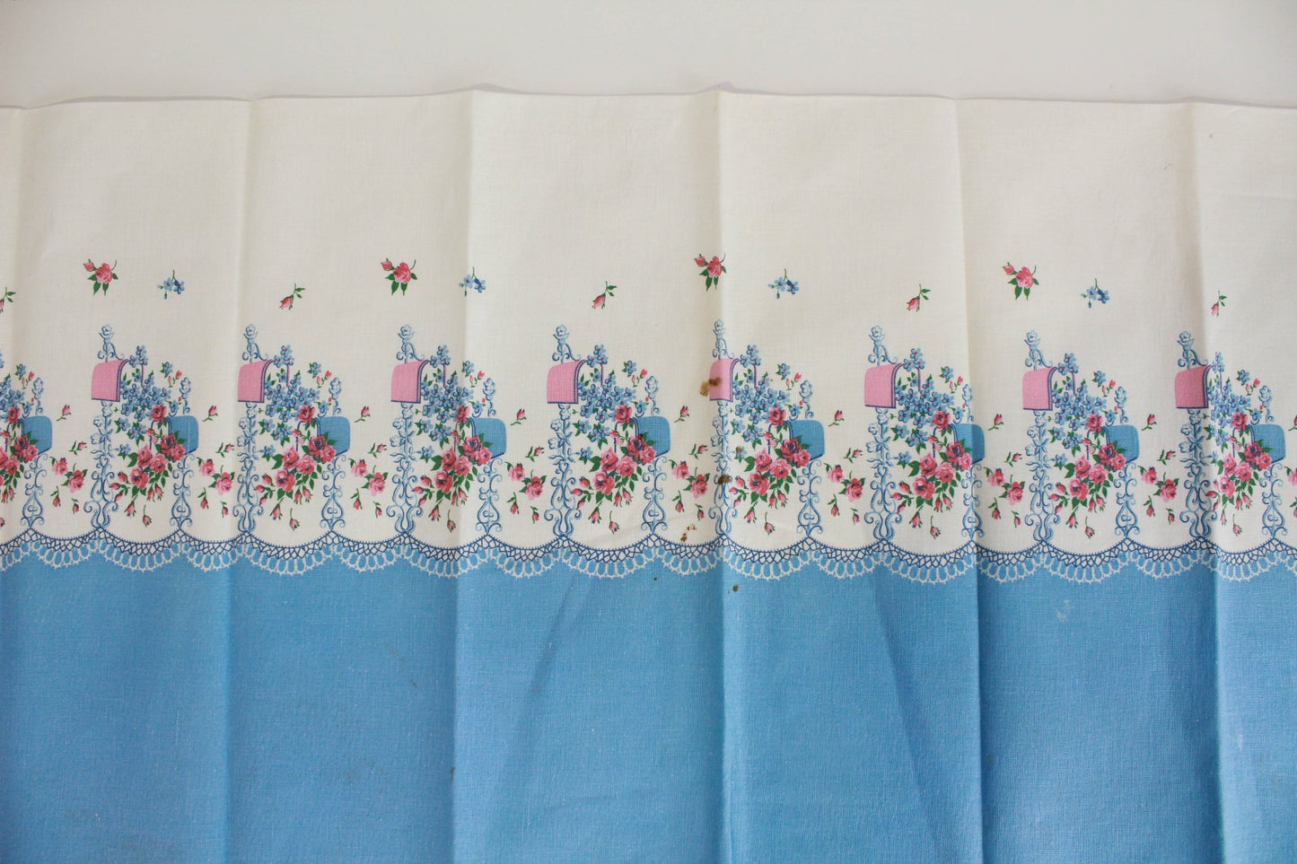 1940s pink and blue flower border print feedsack cotton pillowcase fabric