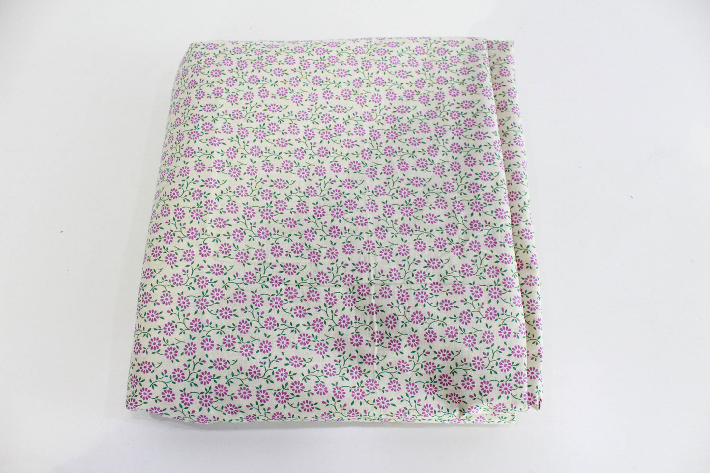 1950s lilac floral print cotton fabric dainty floral vintage sewing fabric